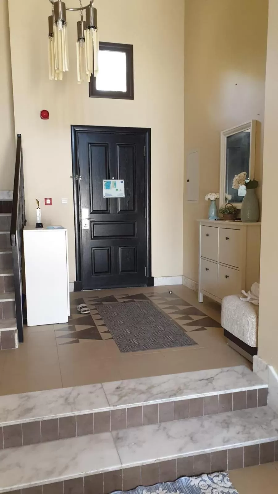 Communal lounge/ TV room, TV/Entertainment Center in Peaceful Private Villa at Five Star Beach Resort