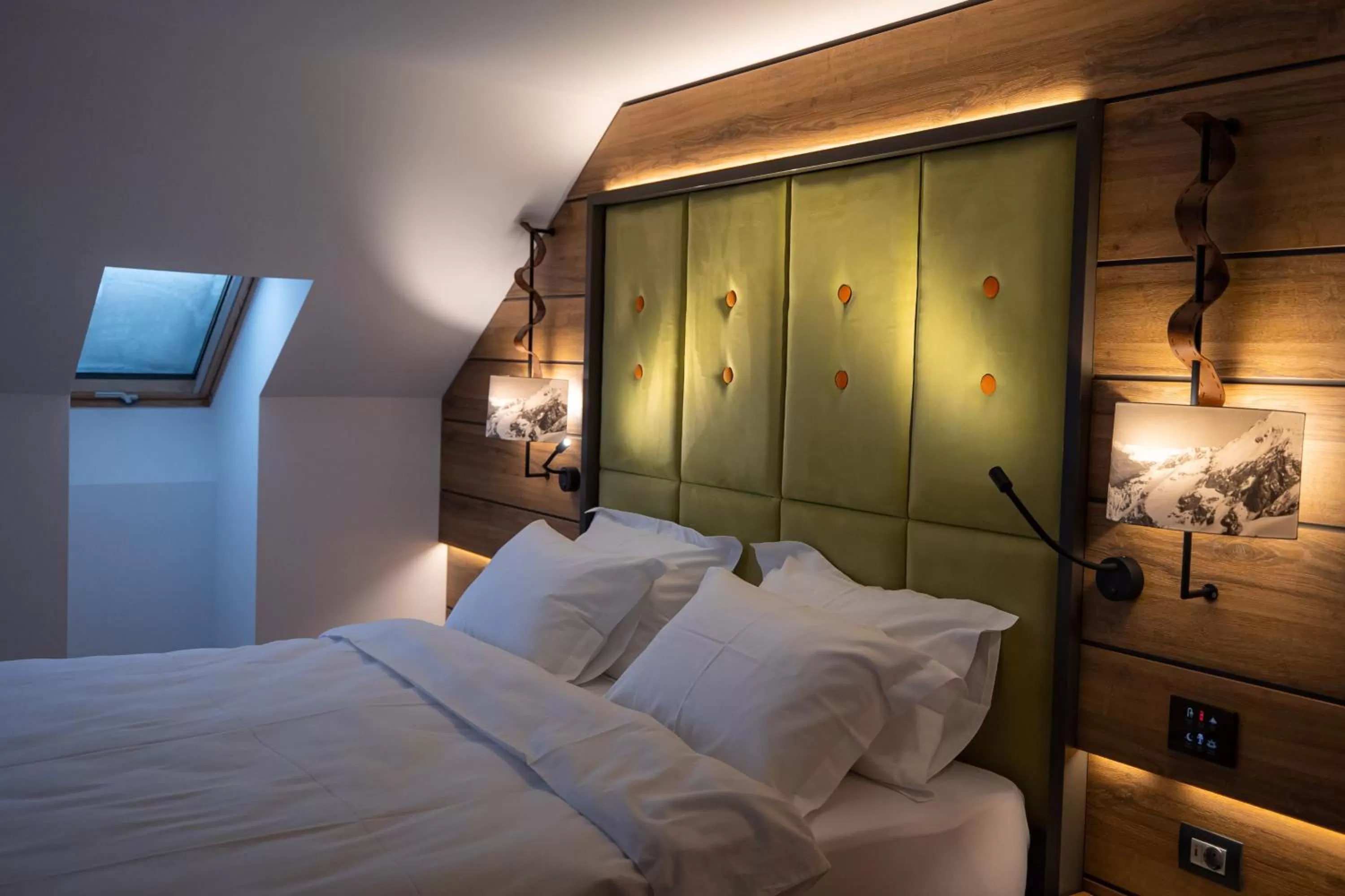 Bed in Hotel Belmont