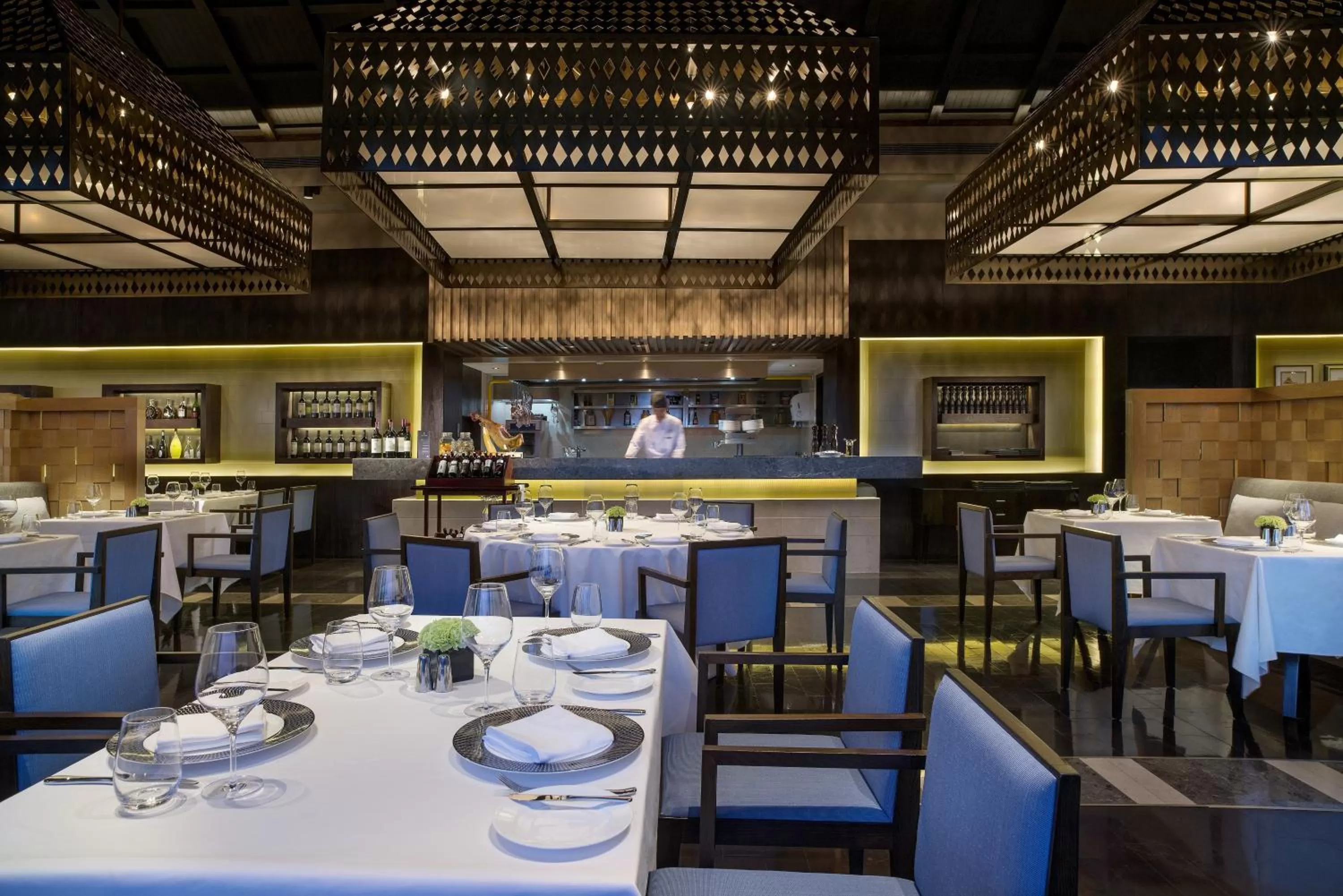 Restaurant/places to eat in Raffles Hainan Clear Water Bay