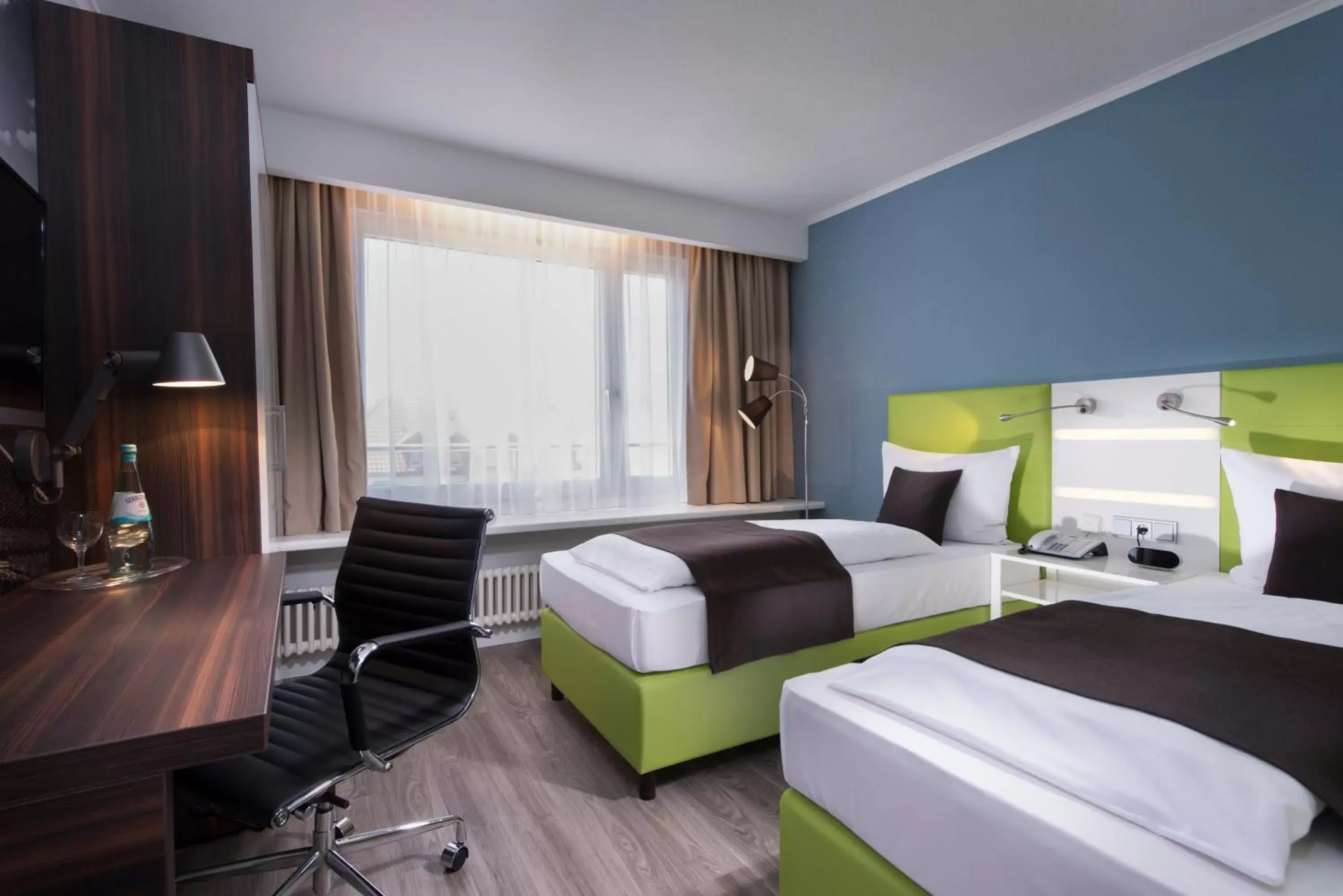 Photo of the whole room, Room Photo in ibis Styles Offenburg City