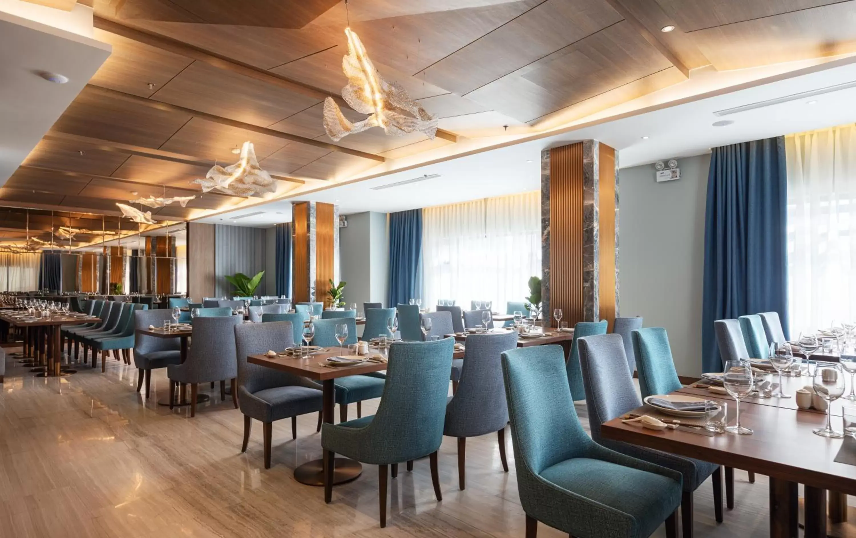 Restaurant/places to eat in D'Lecia Ha Long Hotel Restaurant/places to eat in D'Lecia Ha Long Hotel