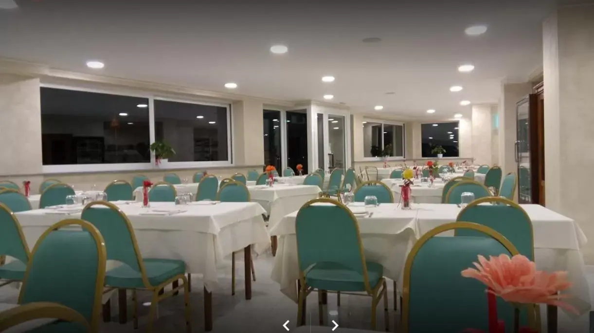 Restaurant/Places to Eat in Hotel Rigolfo