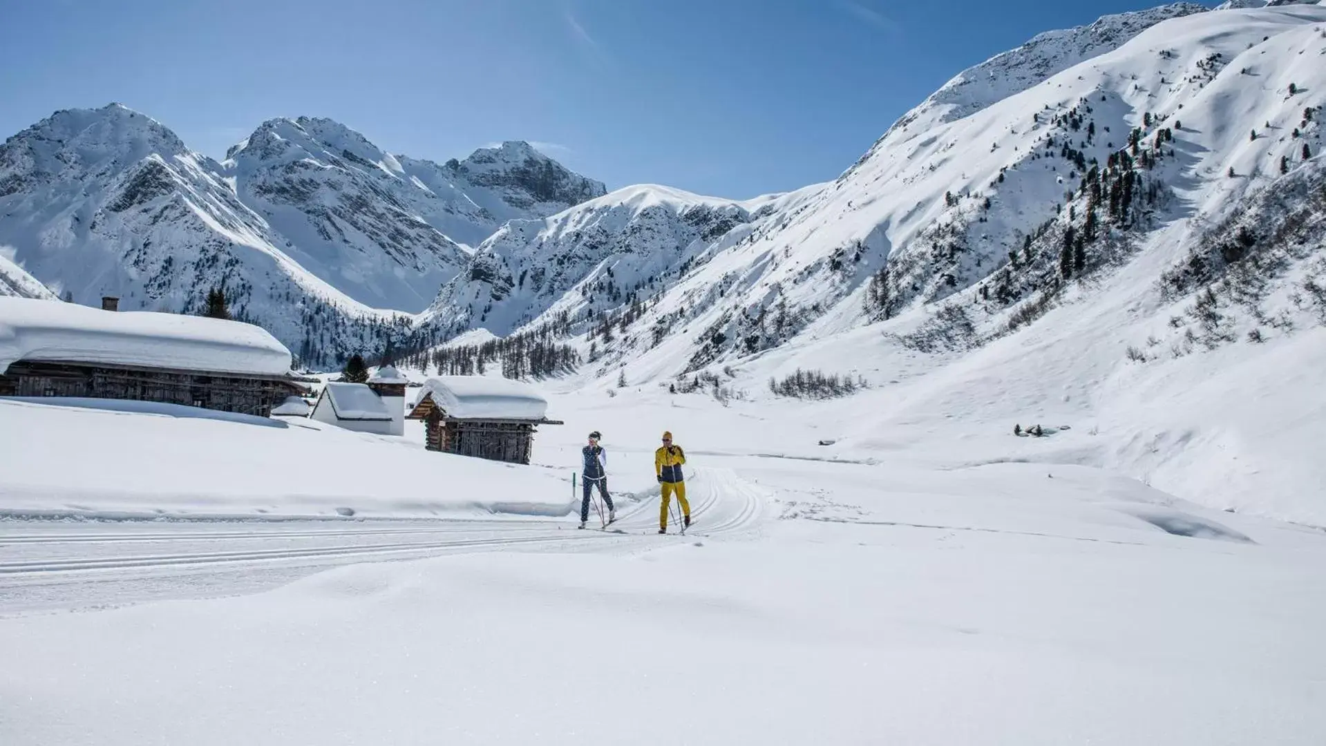 Winter, Skiing in Madrisa Lodge