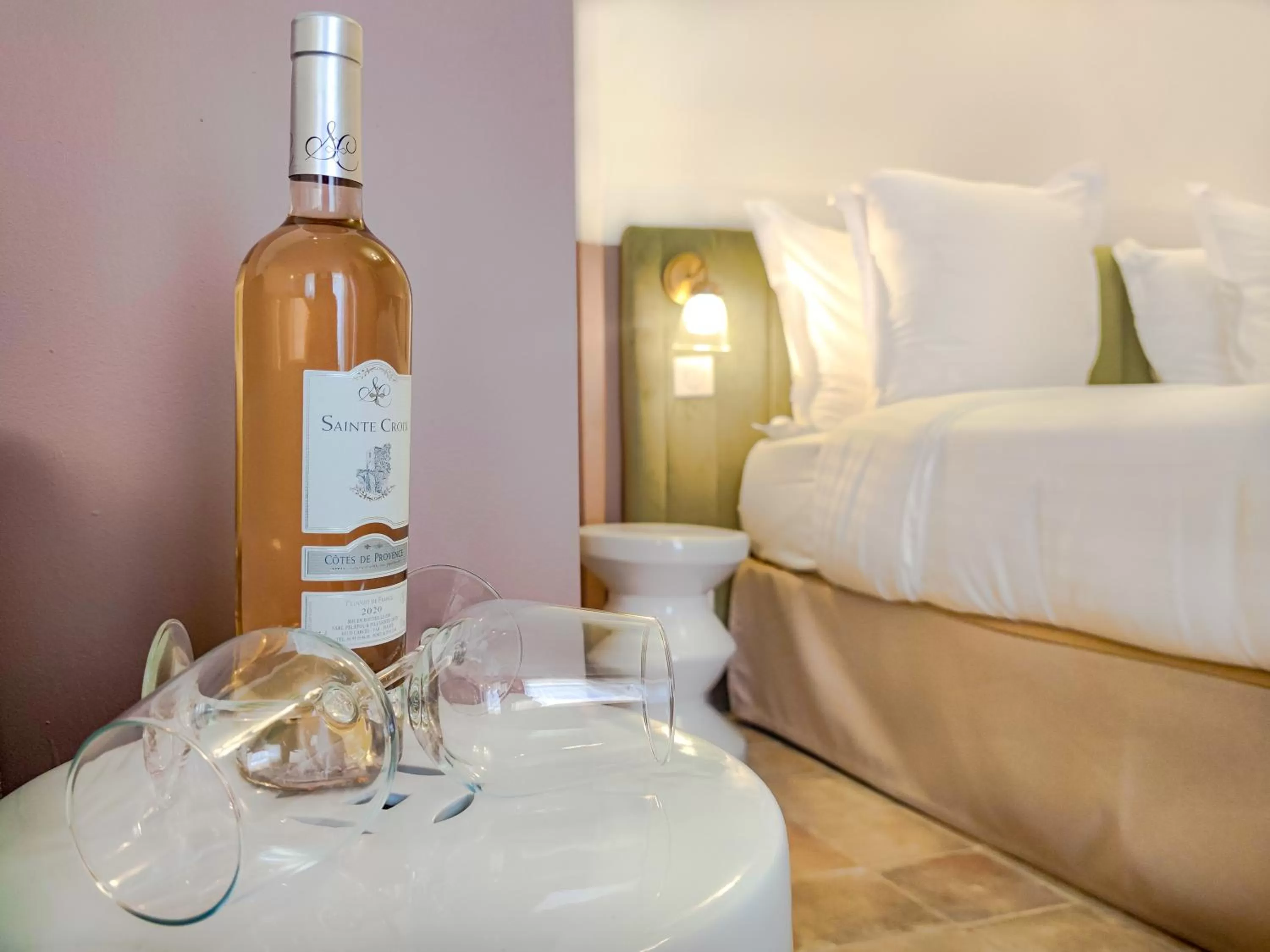 Decorative detail, Bed in Hotel Aparthotel AMMI Vieux Nice