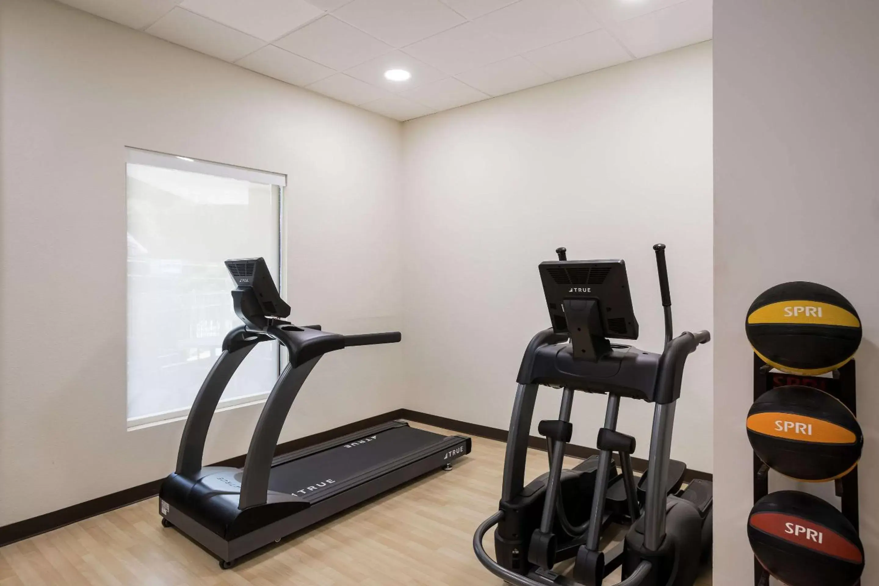 Fitness centre/facilities, Fitness Center/Facilities in Clarion Pointe Sylva near Cherokee Area