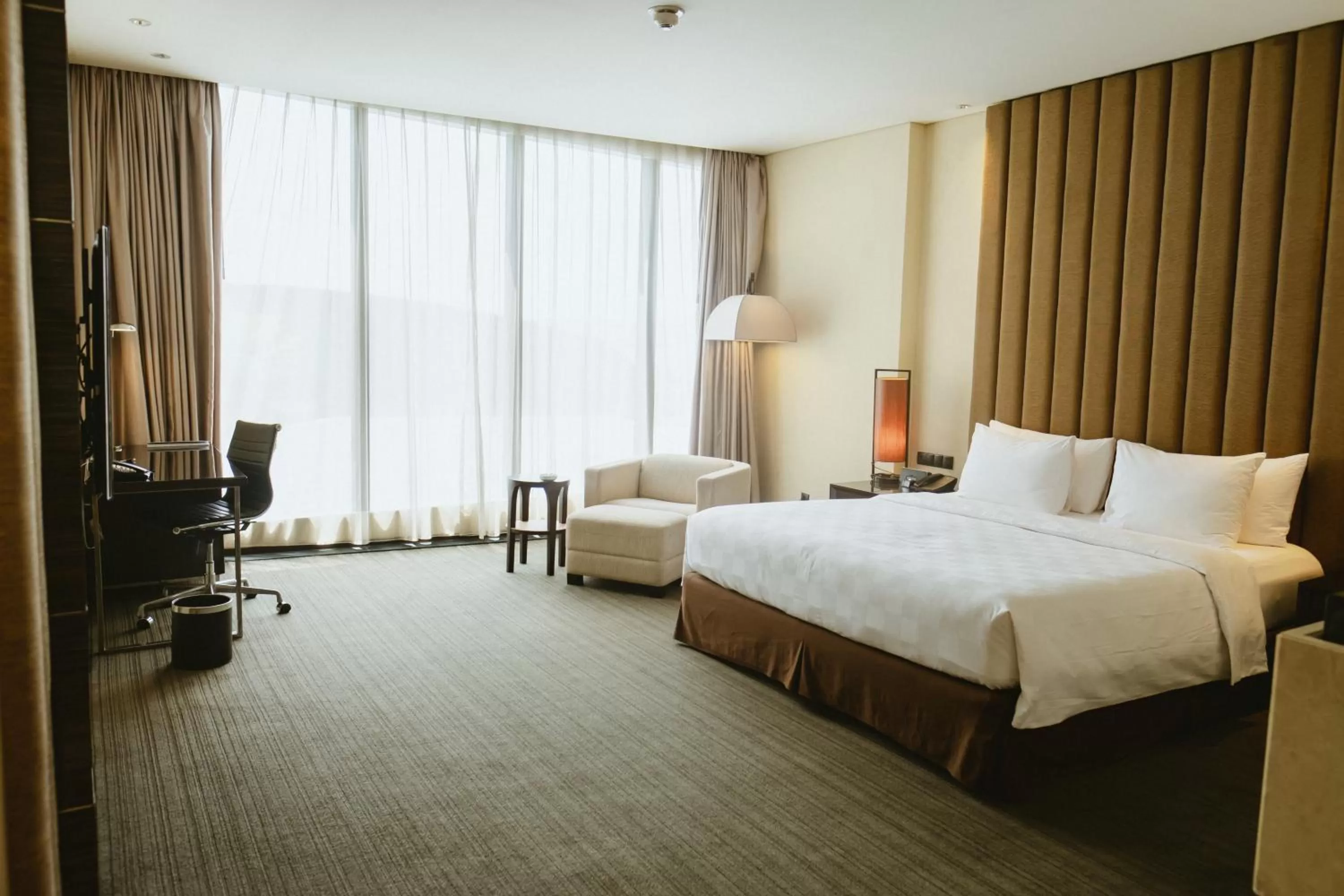 Bedroom, Bed in PO Hotel Semarang