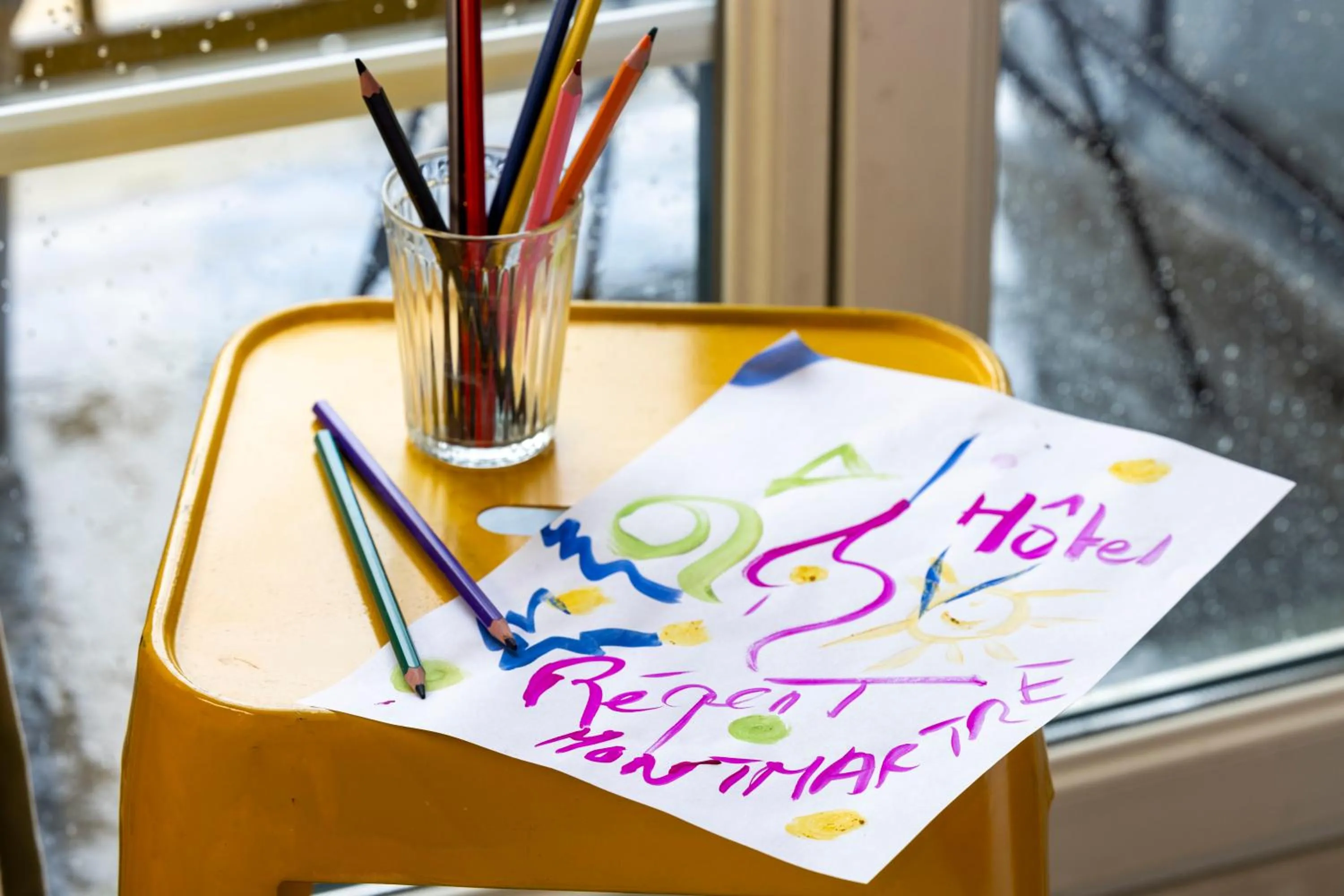 Decorative detail in Le Regent Montmartre by Hiphophostels