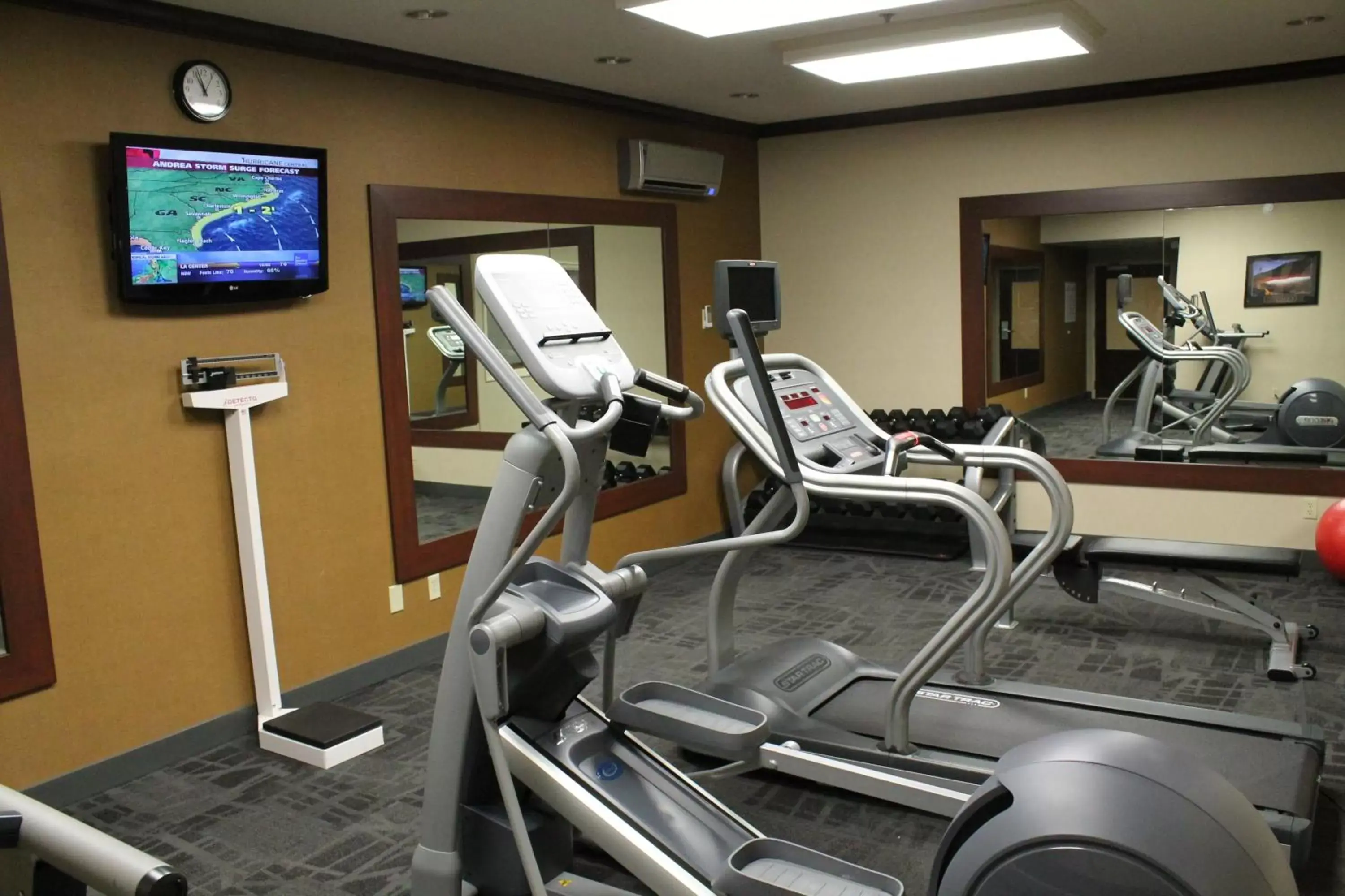 Fitness centre/facilities, Fitness Center/Facilities in Auburn Place Hotel & Suites Paducah