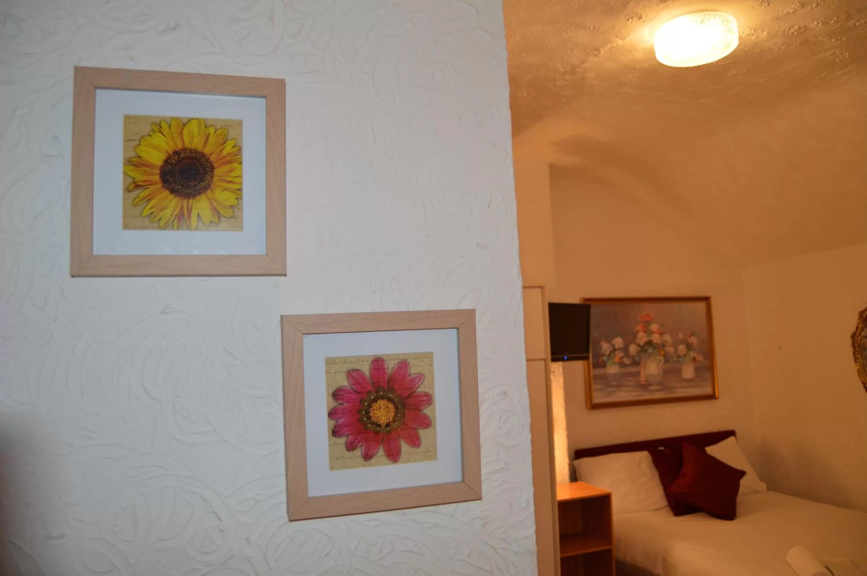 Decorative detail, Bed in Wilsons Hotel - Blackpool Tower View
