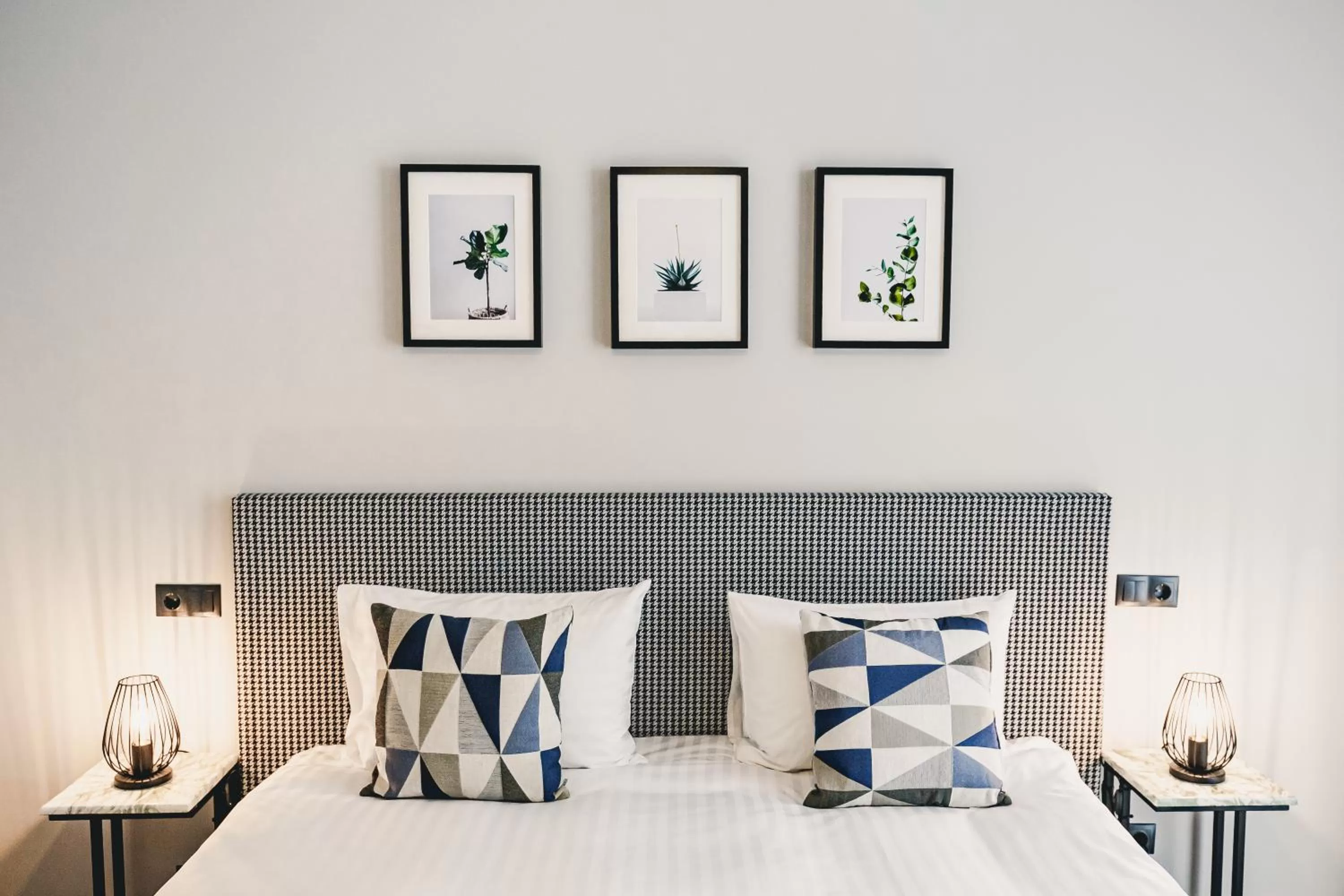 Bed in Hermanns Hotel & Spa Sibiu