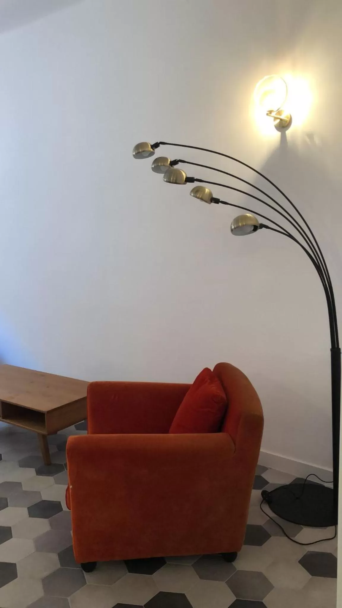 Living room in chiesa russa