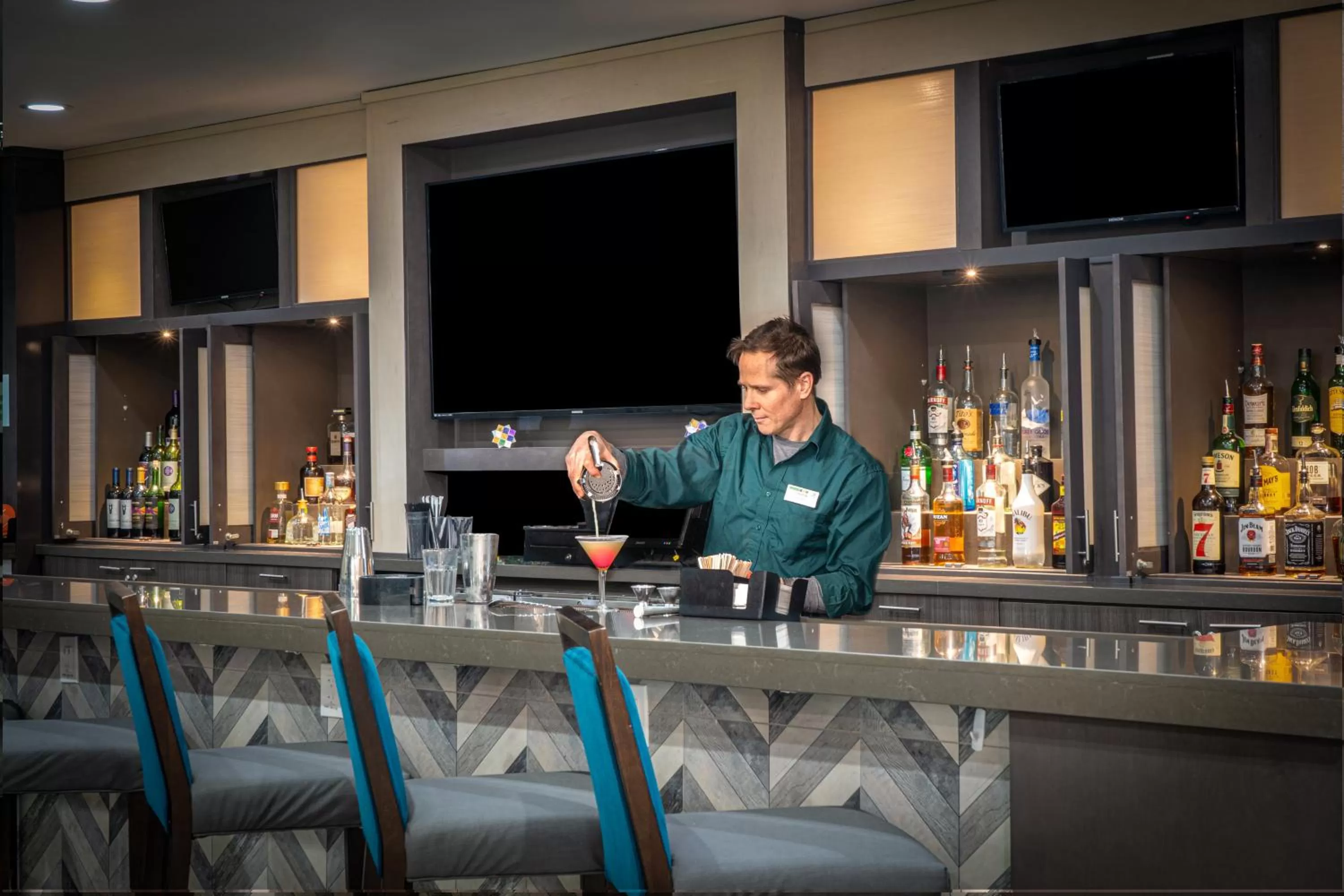 Lounge or bar in Holiday Inn Huntsville - Research Park by IHG