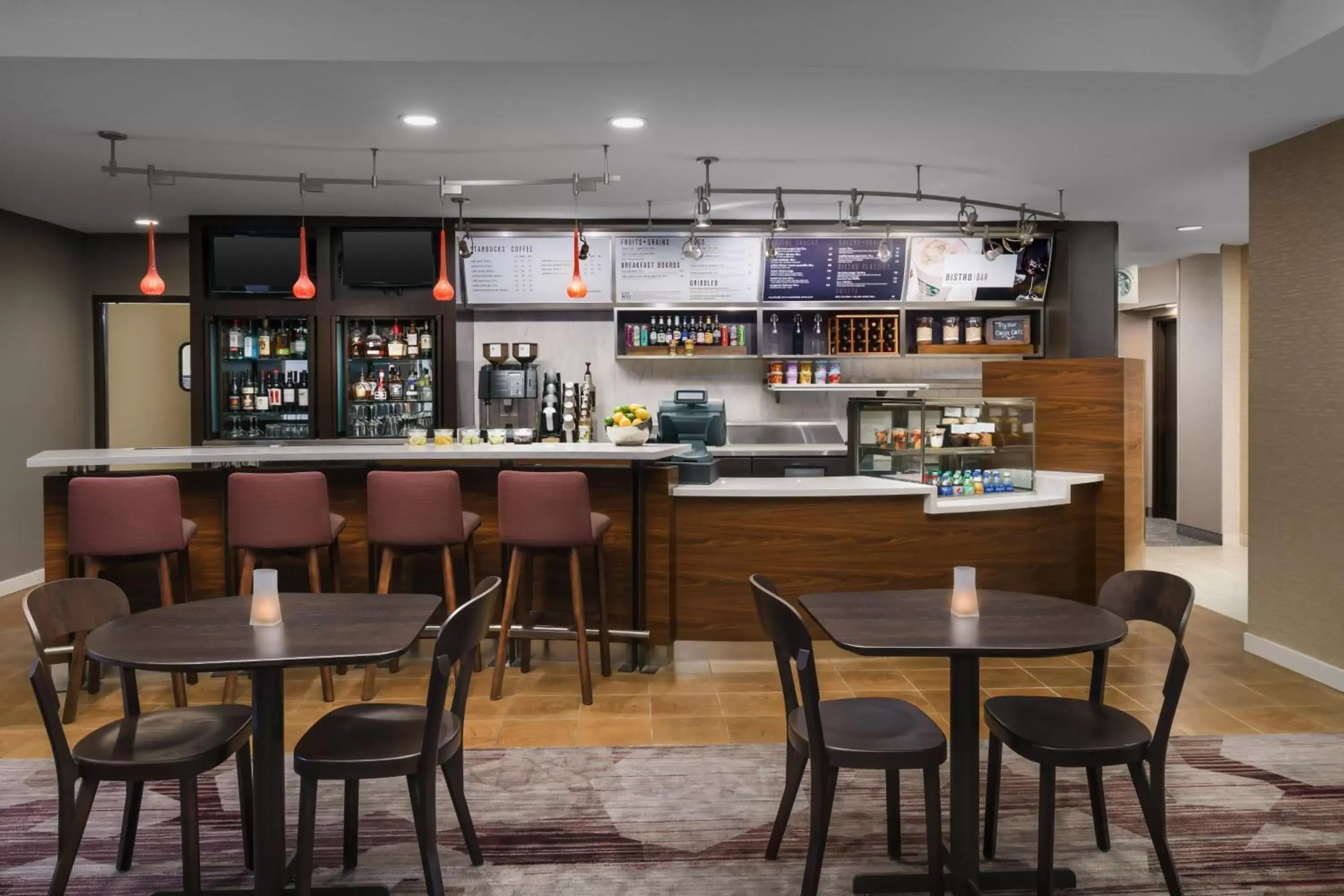 Restaurant/places to eat, Lounge/Bar in Courtyard by Marriott Dallas Lewisville