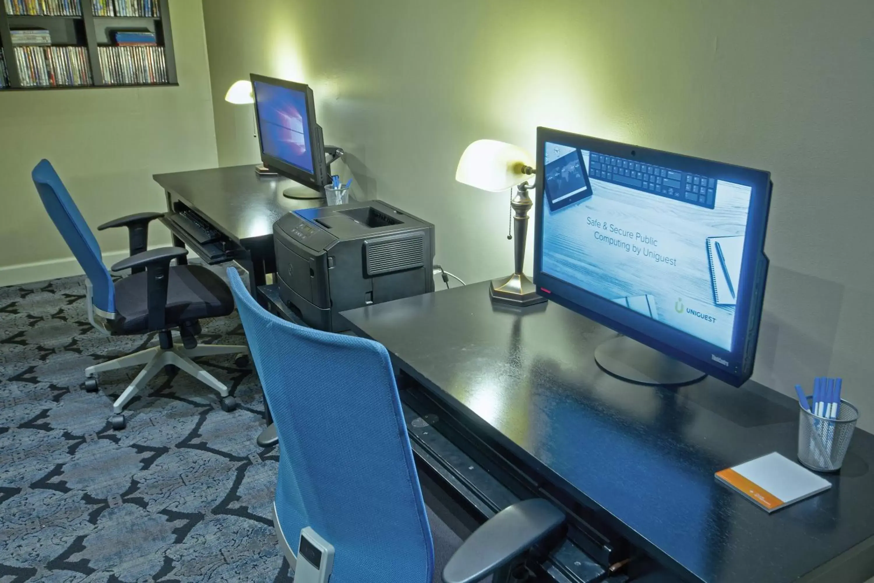Business facilities, TV/Entertainment Center in Club Wyndham Old Town Alexandria