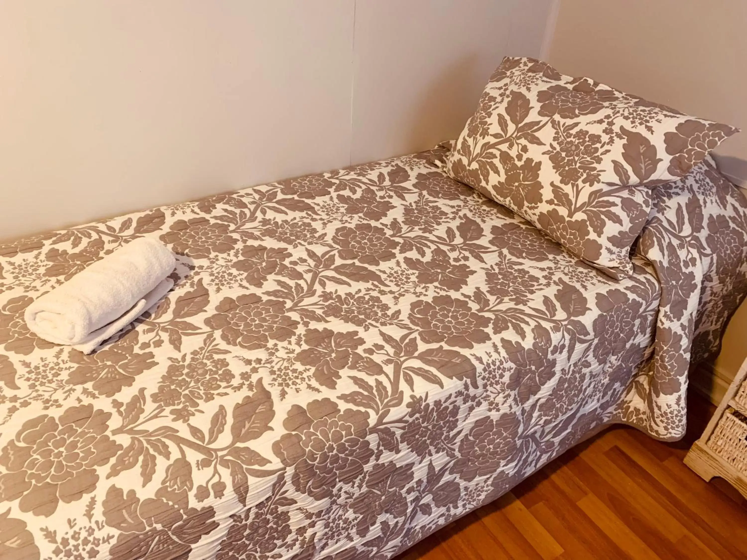 Twin Room with Private Bathroom in Arte Brisa Hostal Boutique Twin Room with Private Bathroom in Arte Brisa Hostal Boutique