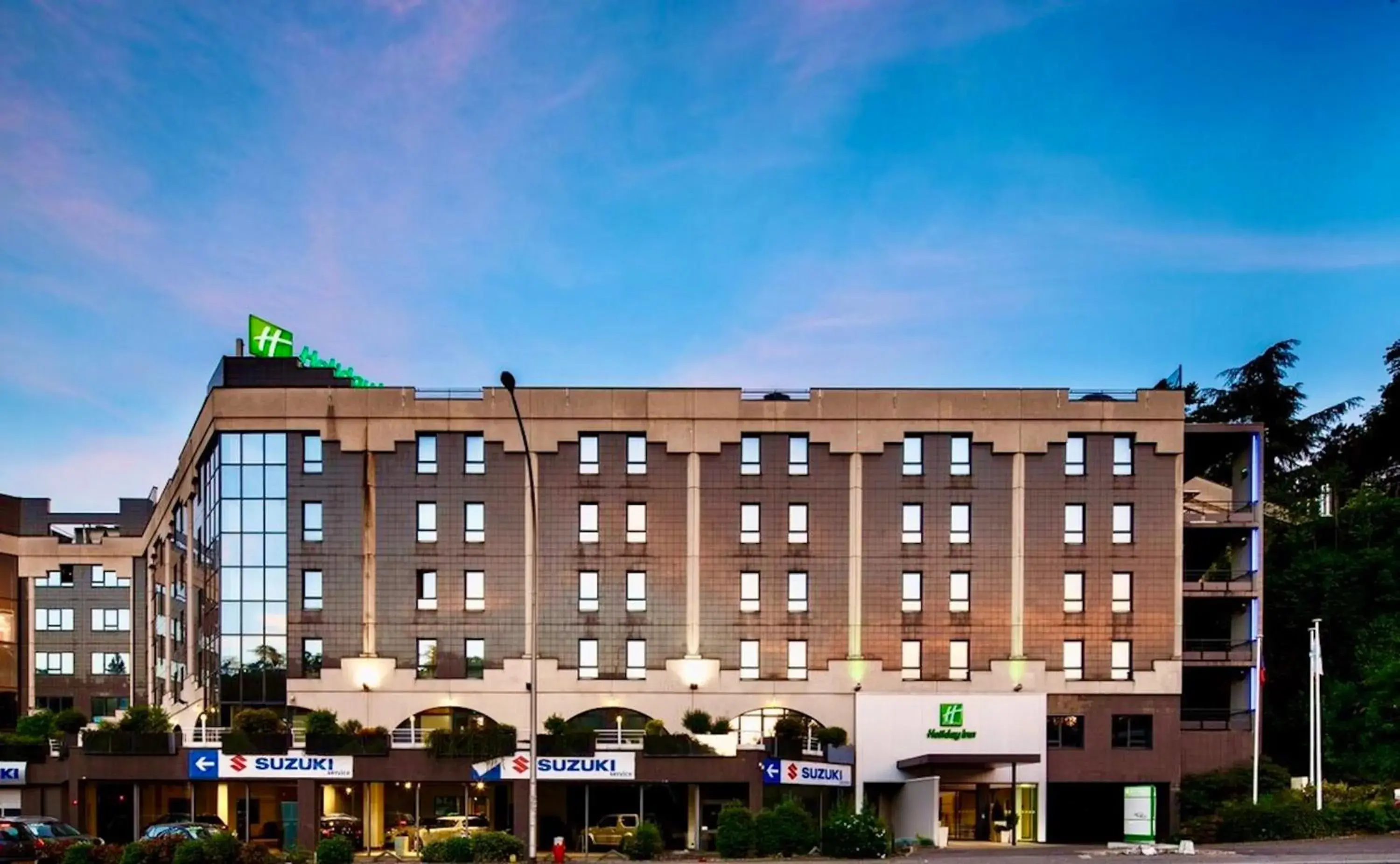 Facade/entrance, Property Building in Holiday Inn Lyon Vaise, an IHG Hotel