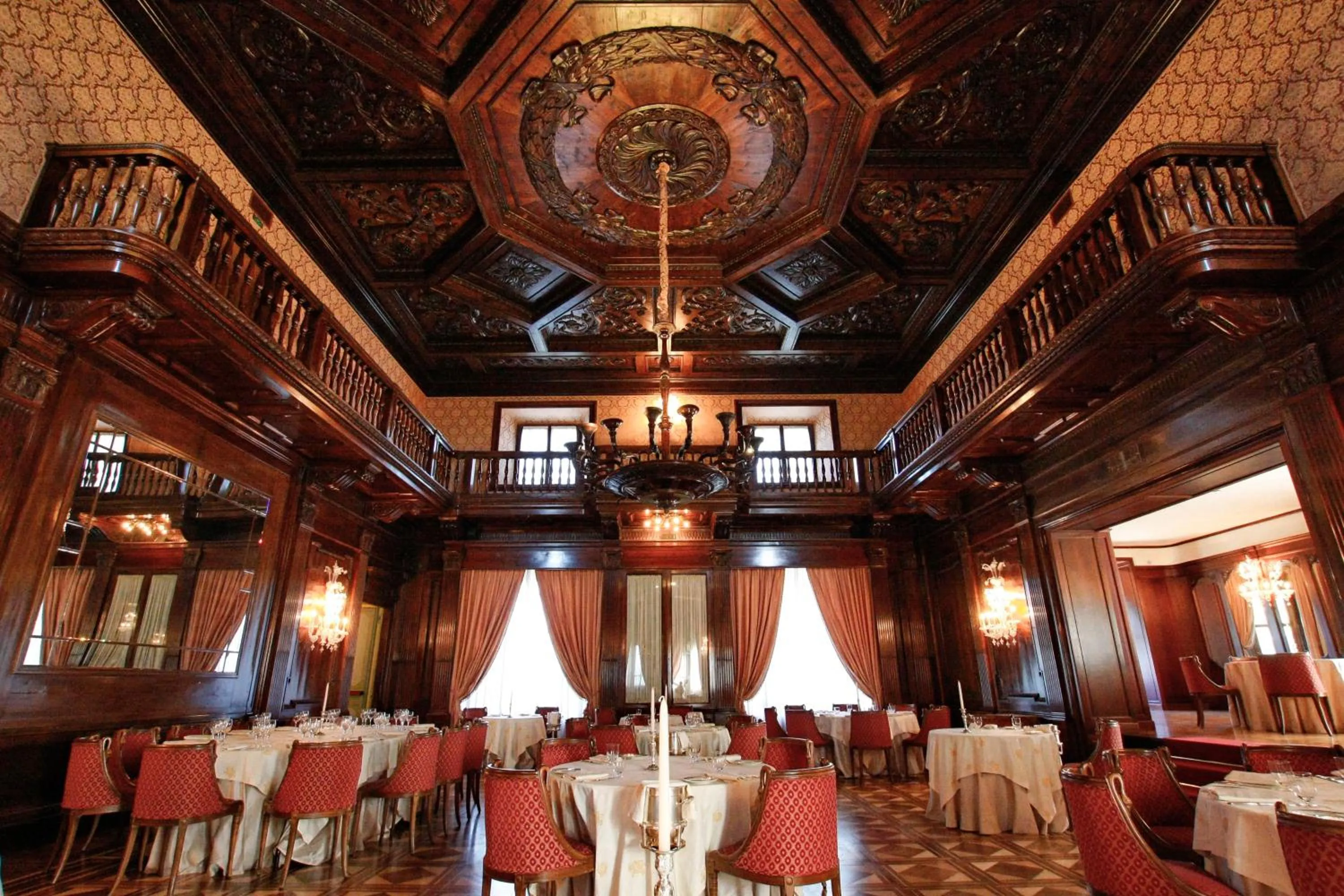 Restaurant/places to eat in Park Hotel Villa Potenziani