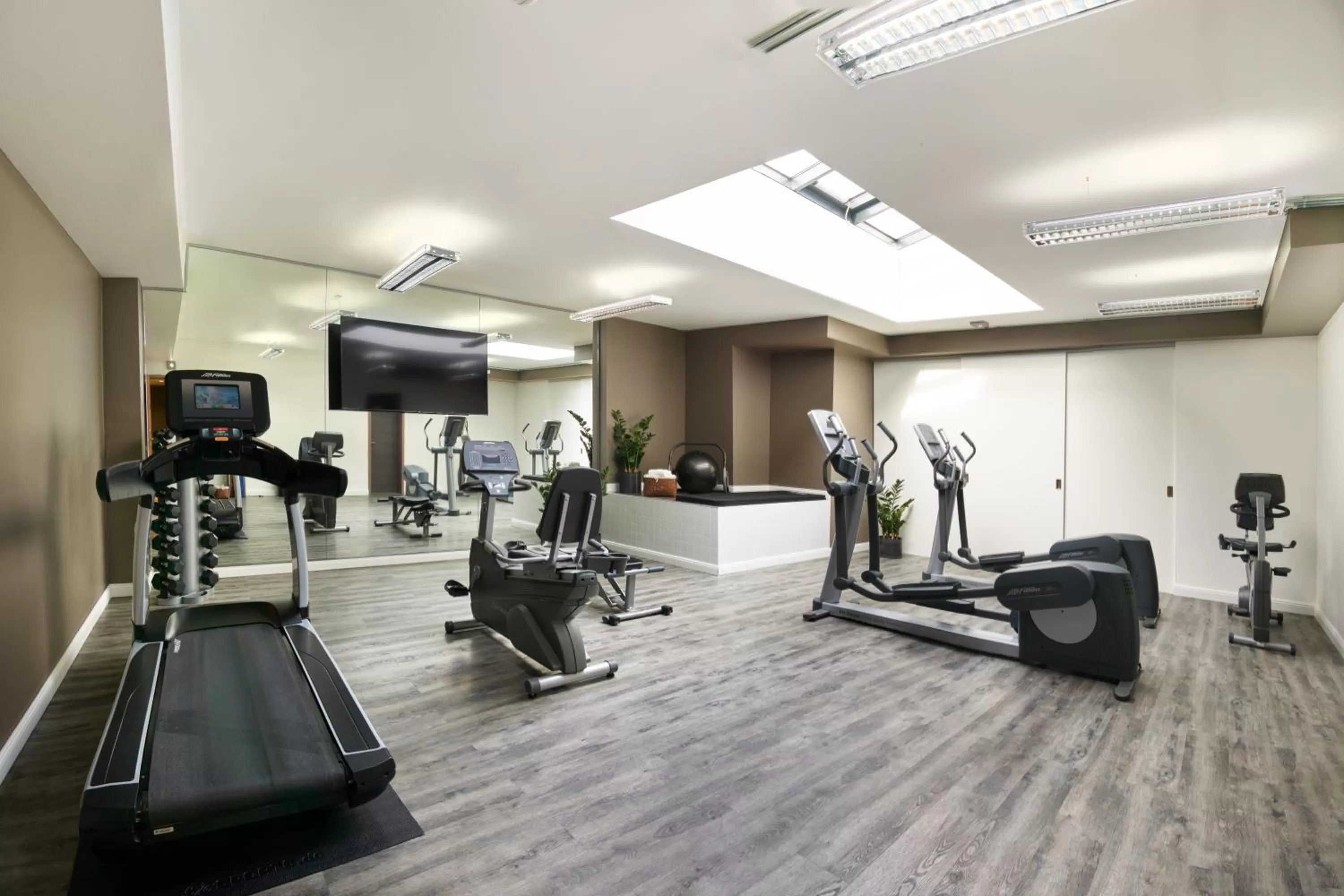 Fitness centre/facilities in Park Inn by Radisson Luxembourg City