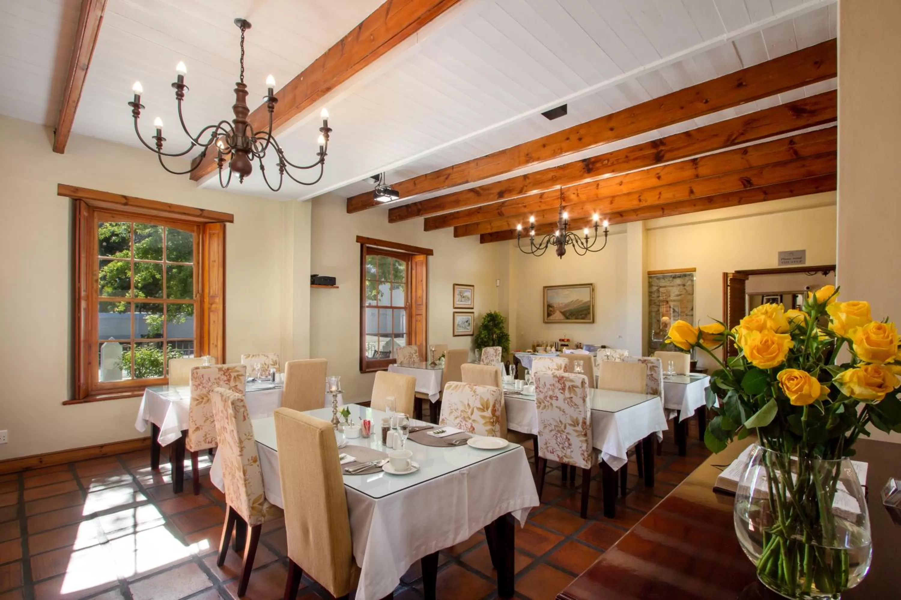 Breakfast in De Hoek Manor