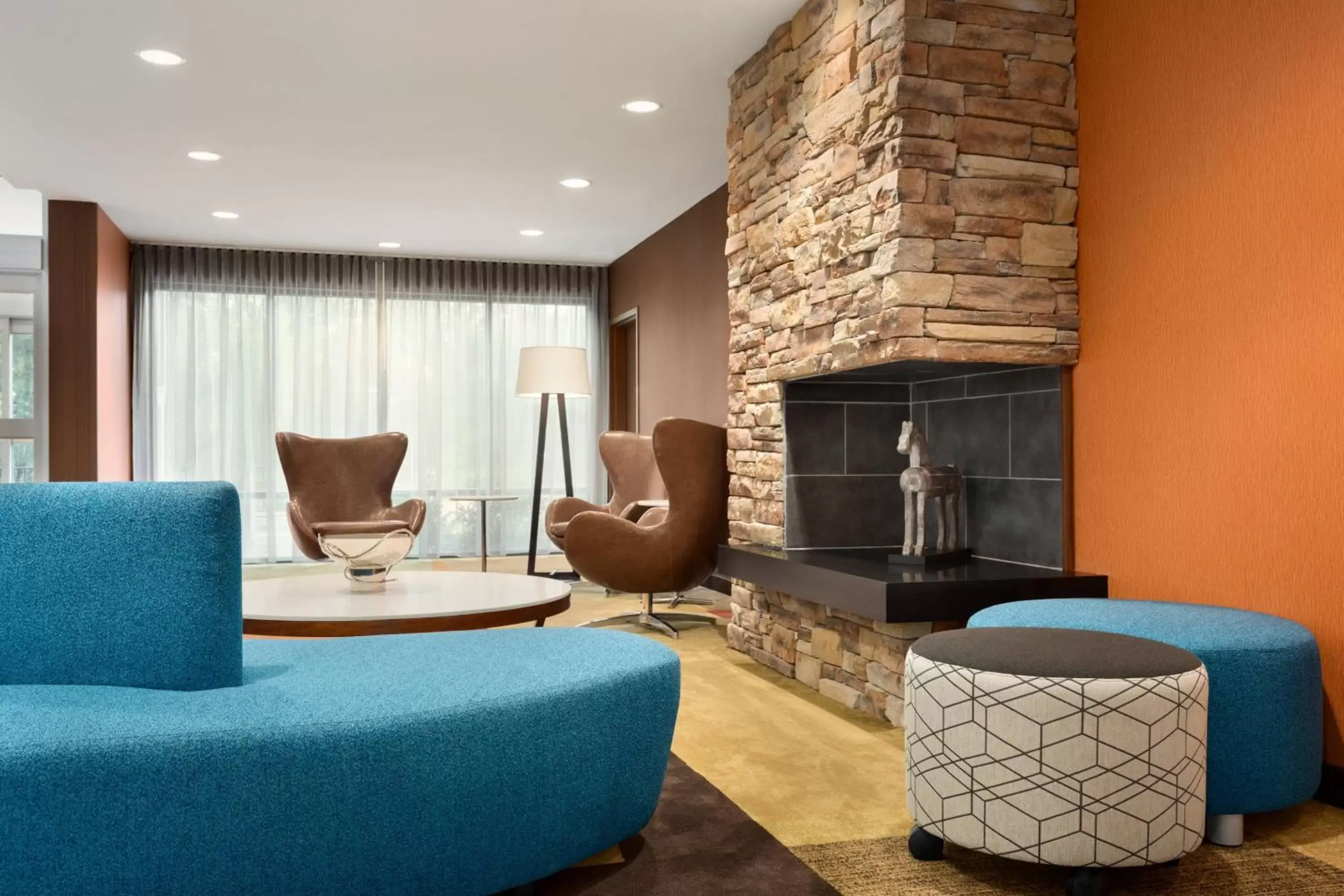 Lobby or reception, Seating Area in Fairfield Inn & Suites by Marriott Charlottesville Downtown/University Area
