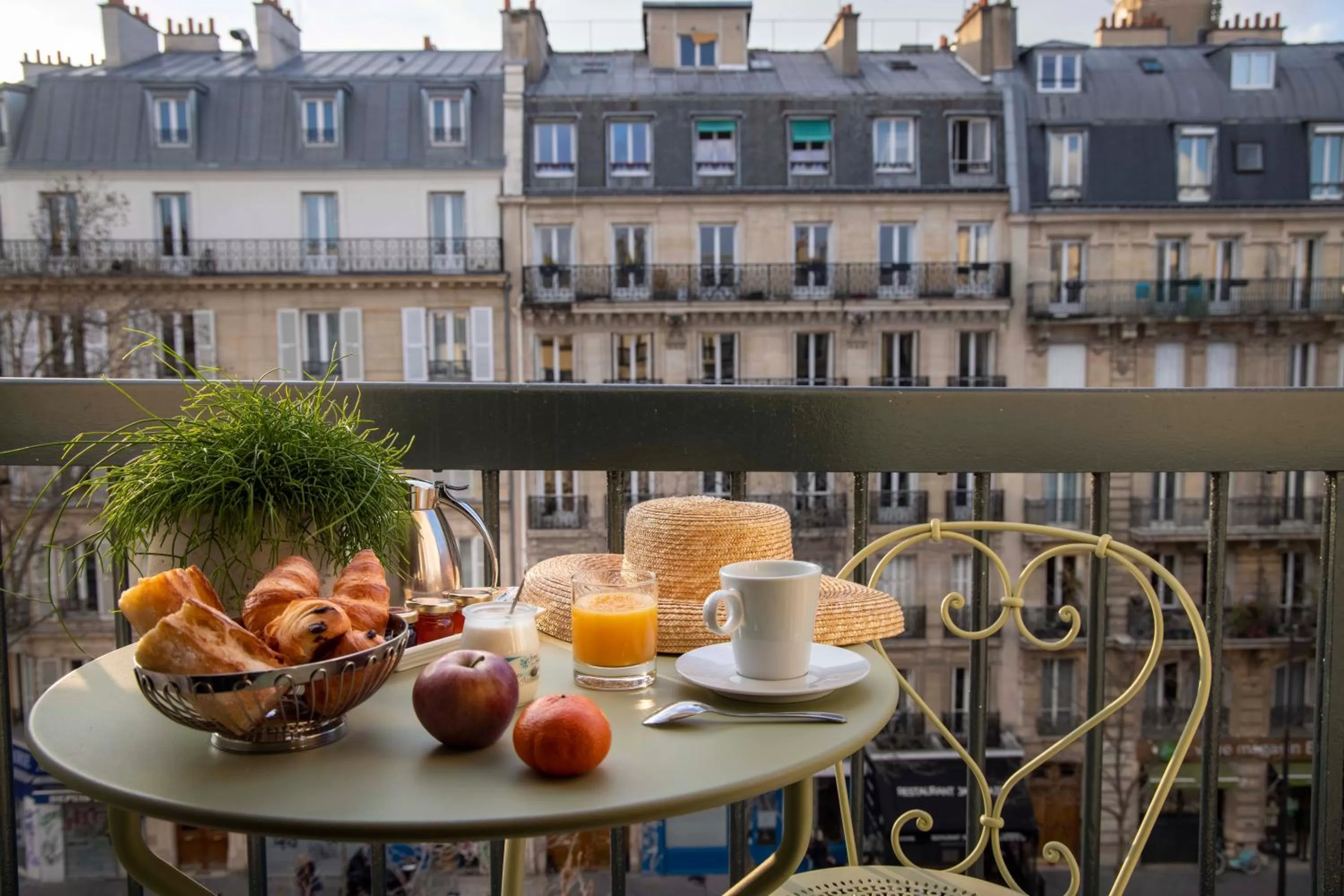 Balcony/Terrace in Hôtel Des Mines
