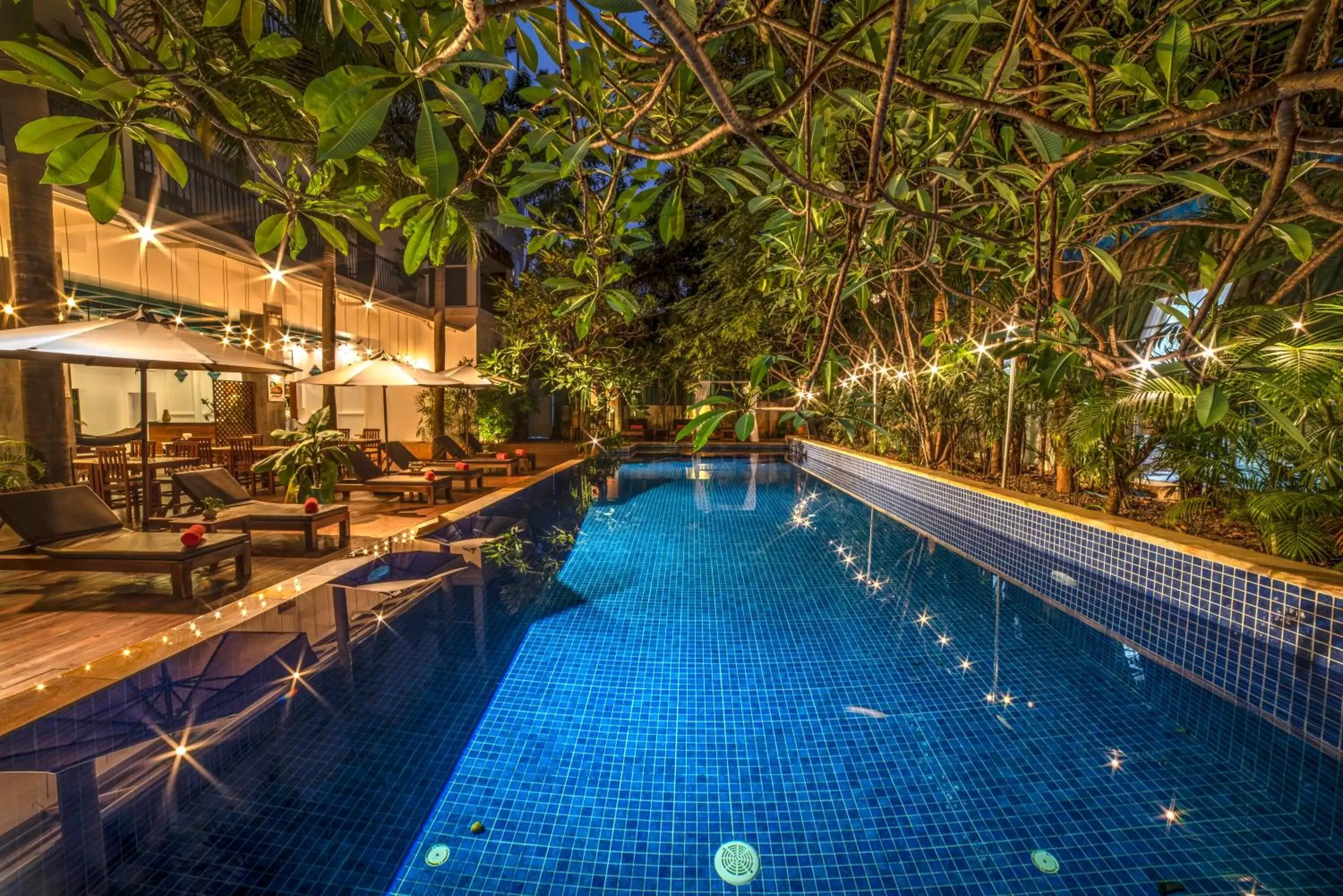 Swimming pool in Landing Gold by Amatak Swimming pool in Landing Gold by Amatak