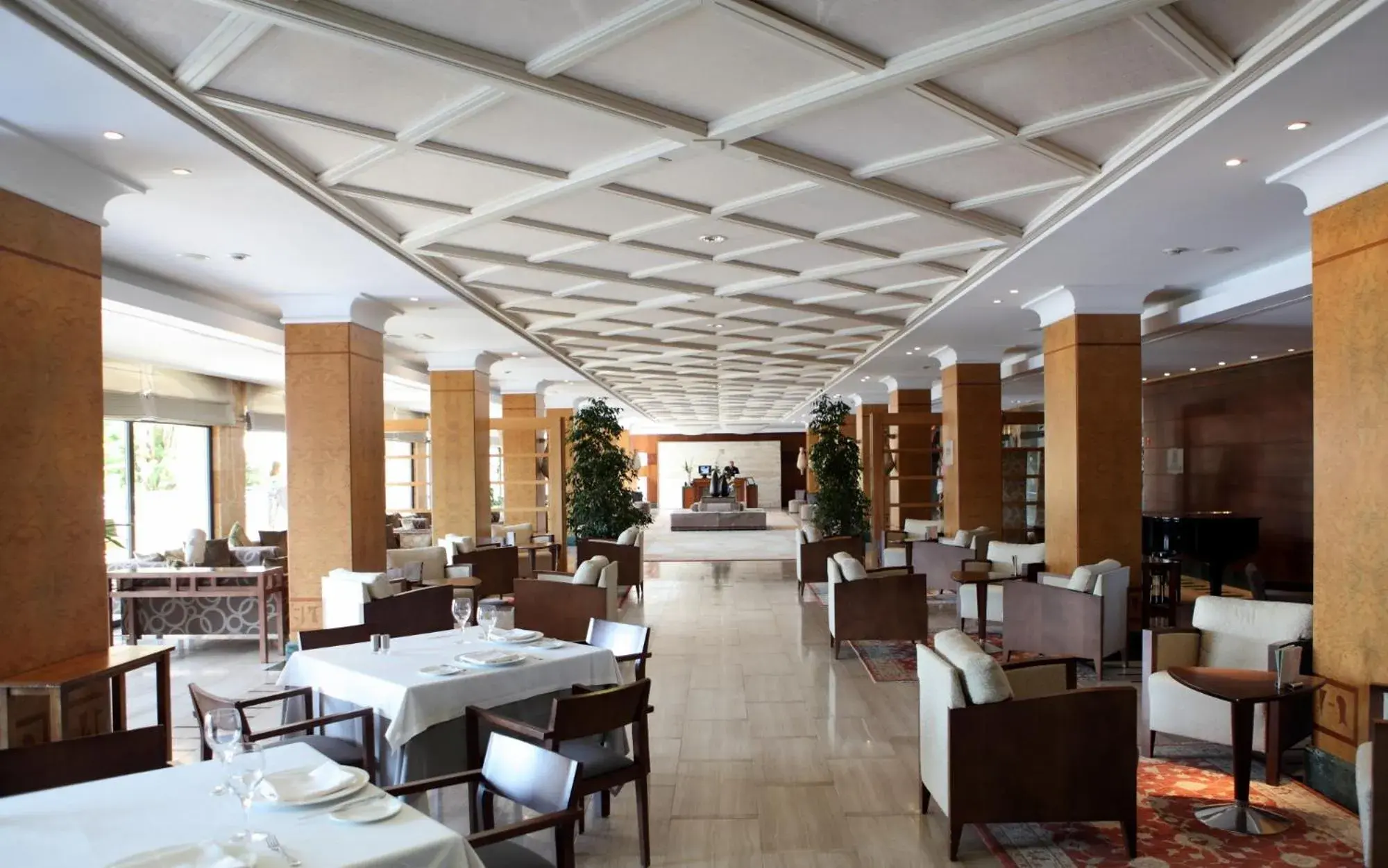 Restaurant/Places to Eat in Insotel Fenicia Prestige Suites & Spa