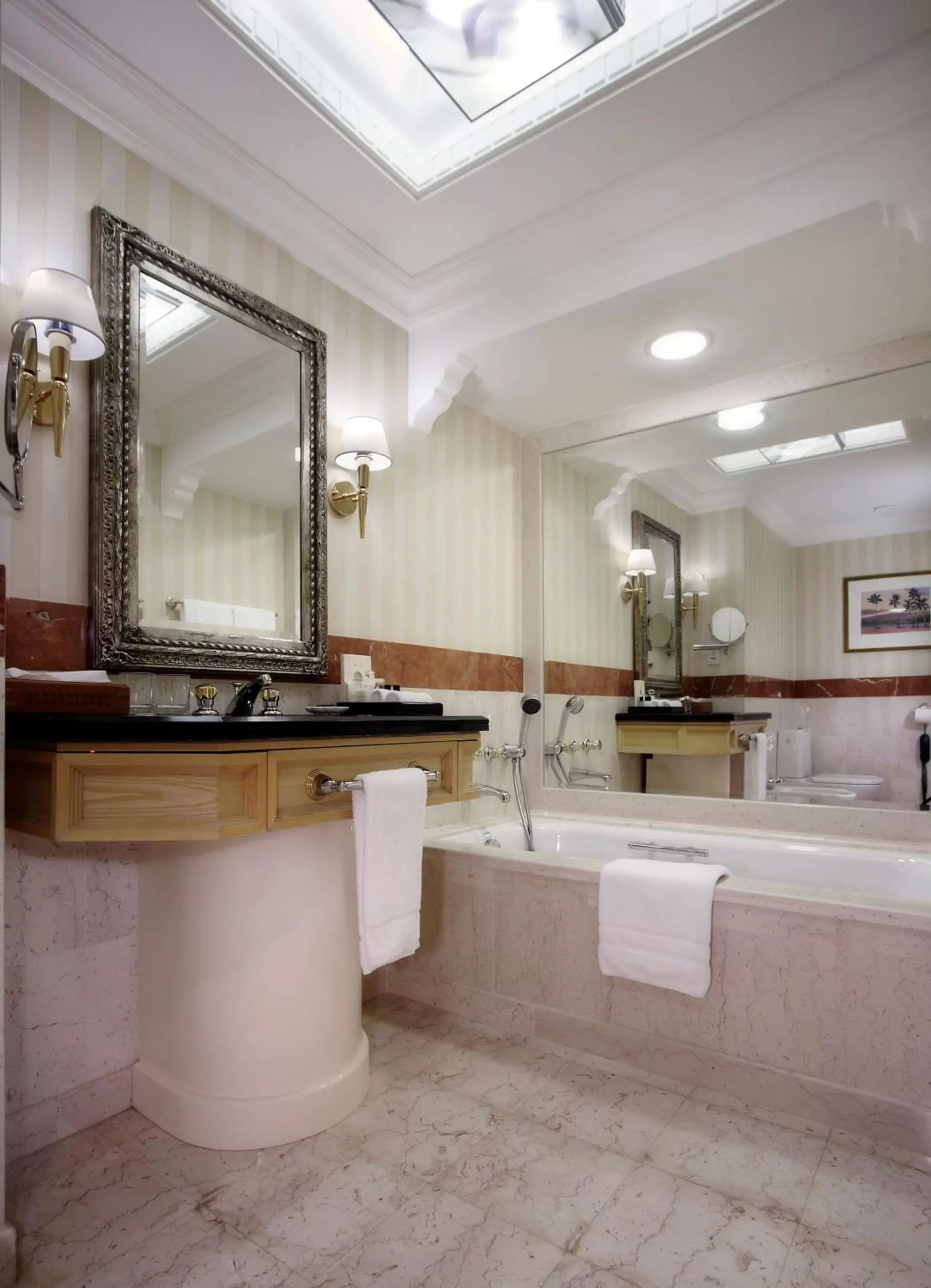 Bathroom in Grand Hyatt Muscat