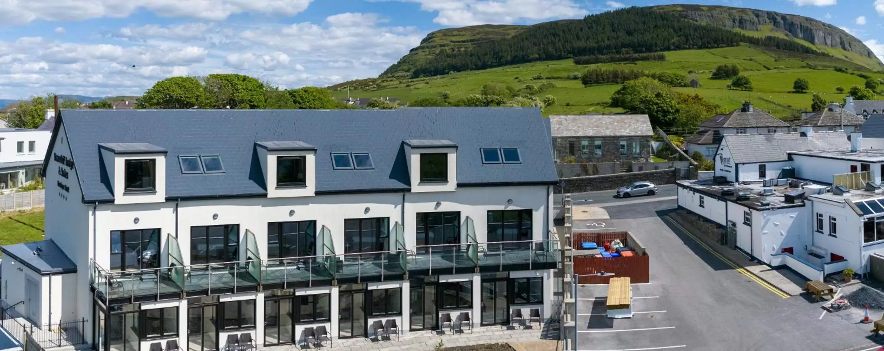 Strandhill Lodge and Suites