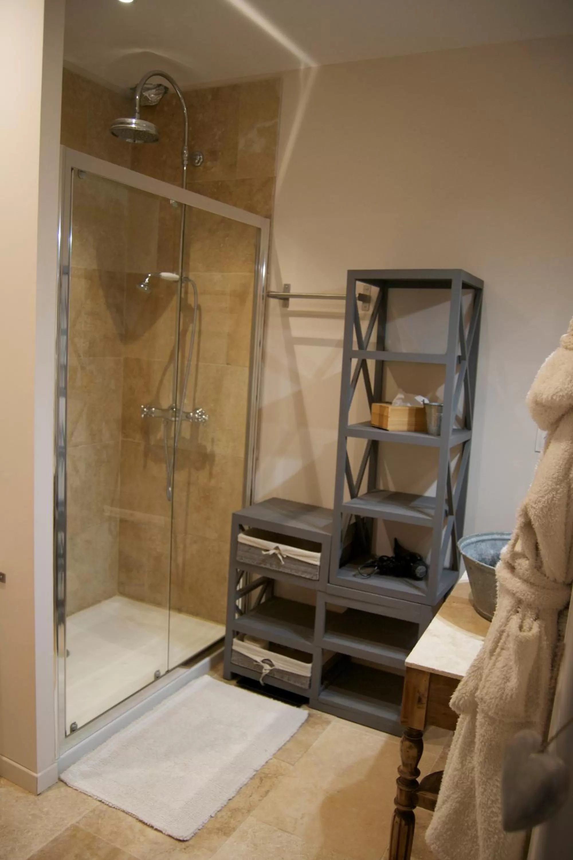 Bathroom in Appart'hôtel 27 le lion d'or