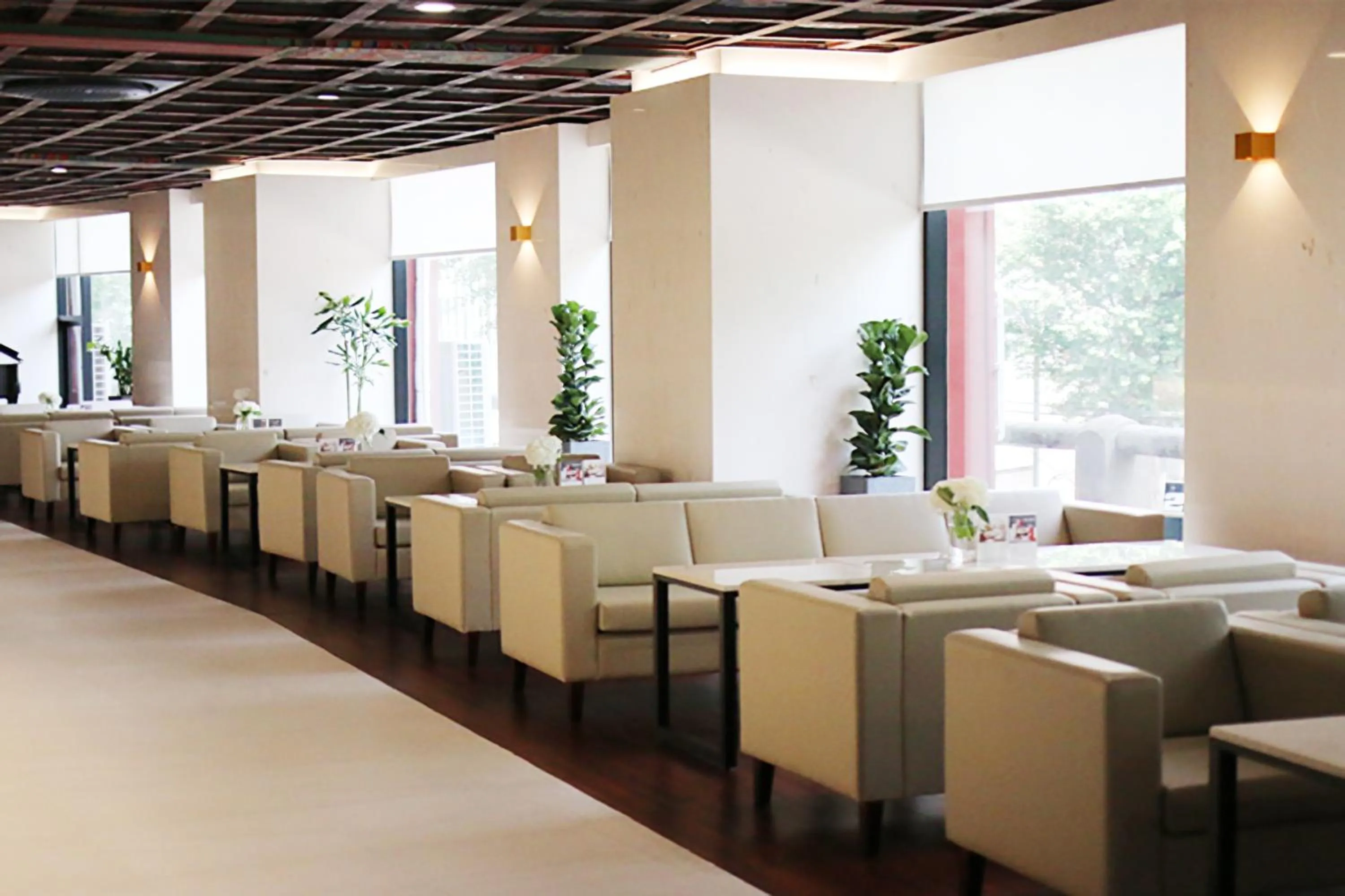 Lounge or bar in Commodore Hotel Busan