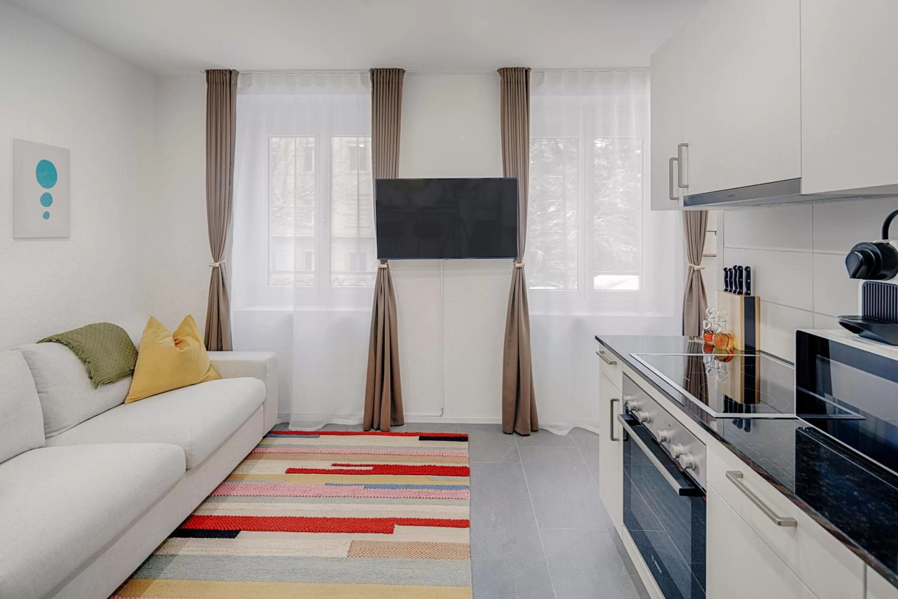 TV and multimedia in EH Apartments Jupiter