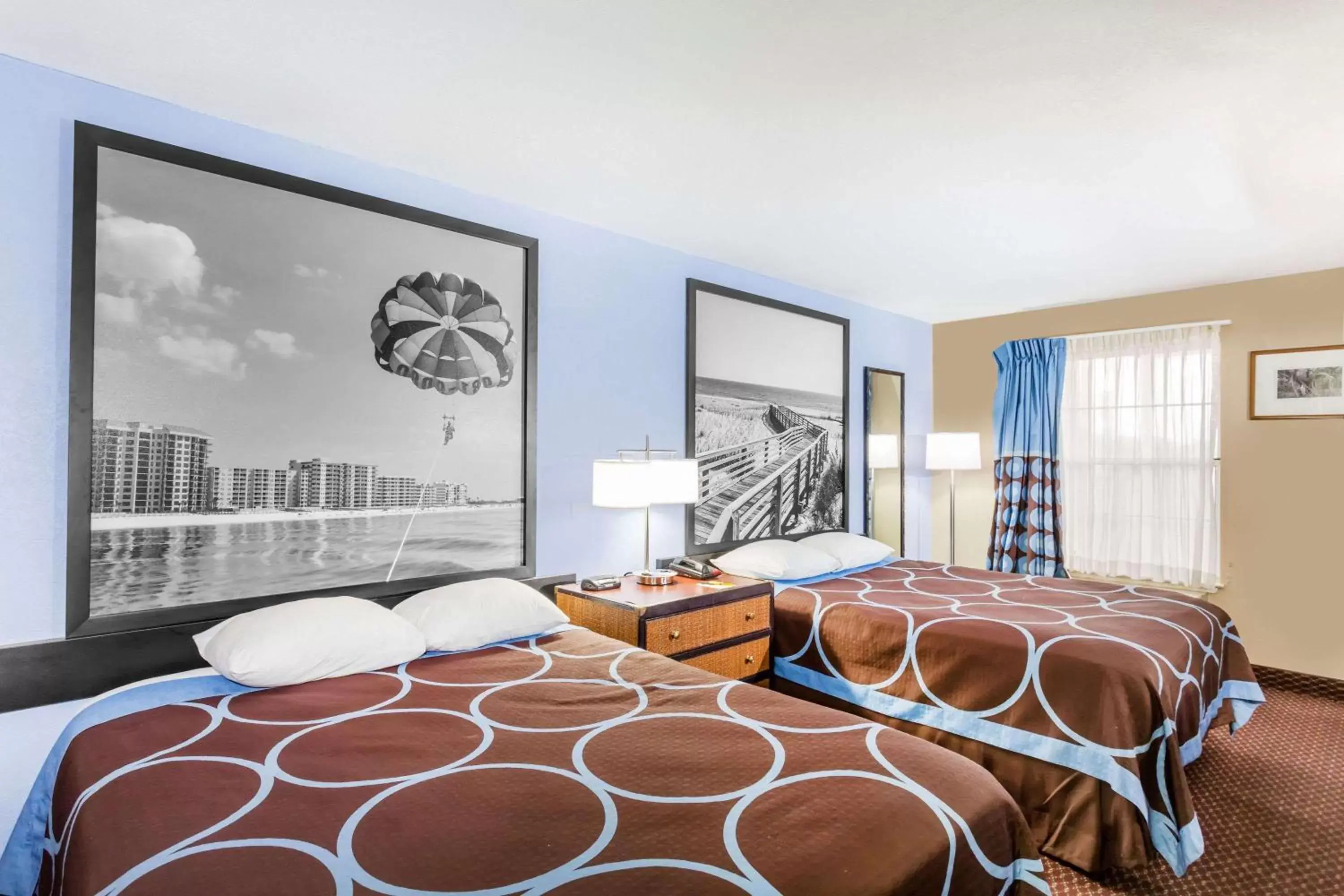 Queen Room with Two Queen Beds - Smoking in Super 8 by Wyndham Foley Queen Room with Two Queen Beds - Smoking in Super 8 by Wyndham Foley