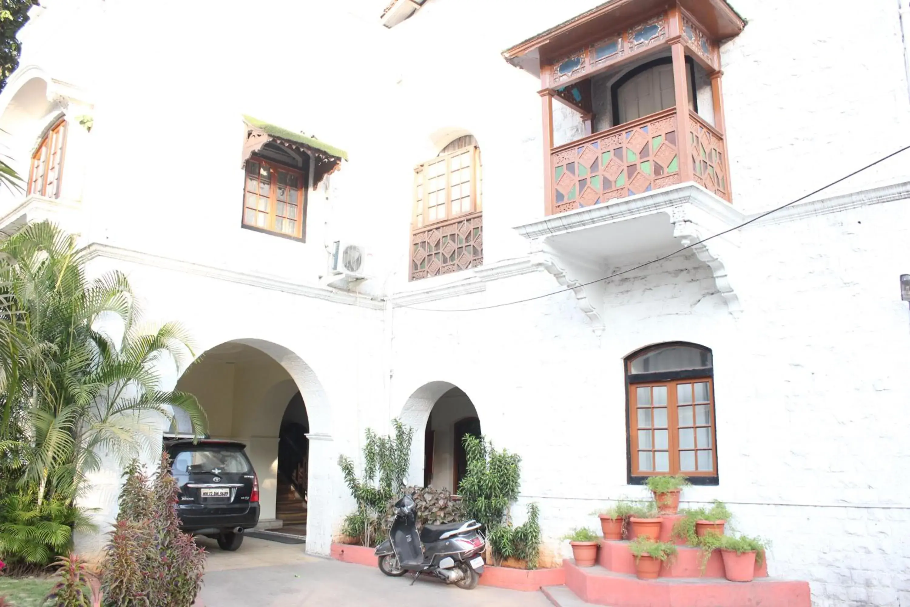 Facade/entrance, Property Building in HOTEL RITZ