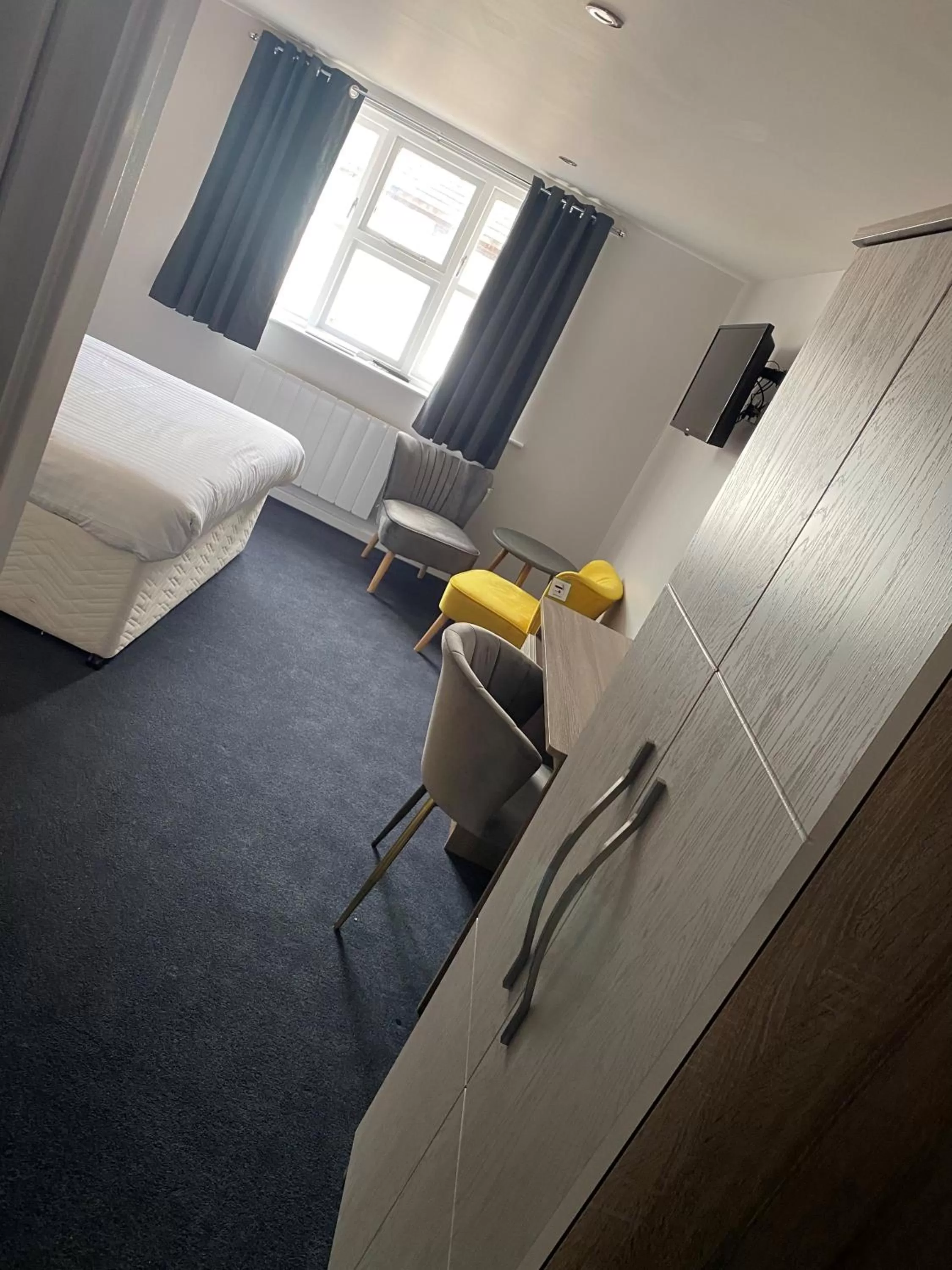 Seating area, Bed in Beaufort Park Hotel