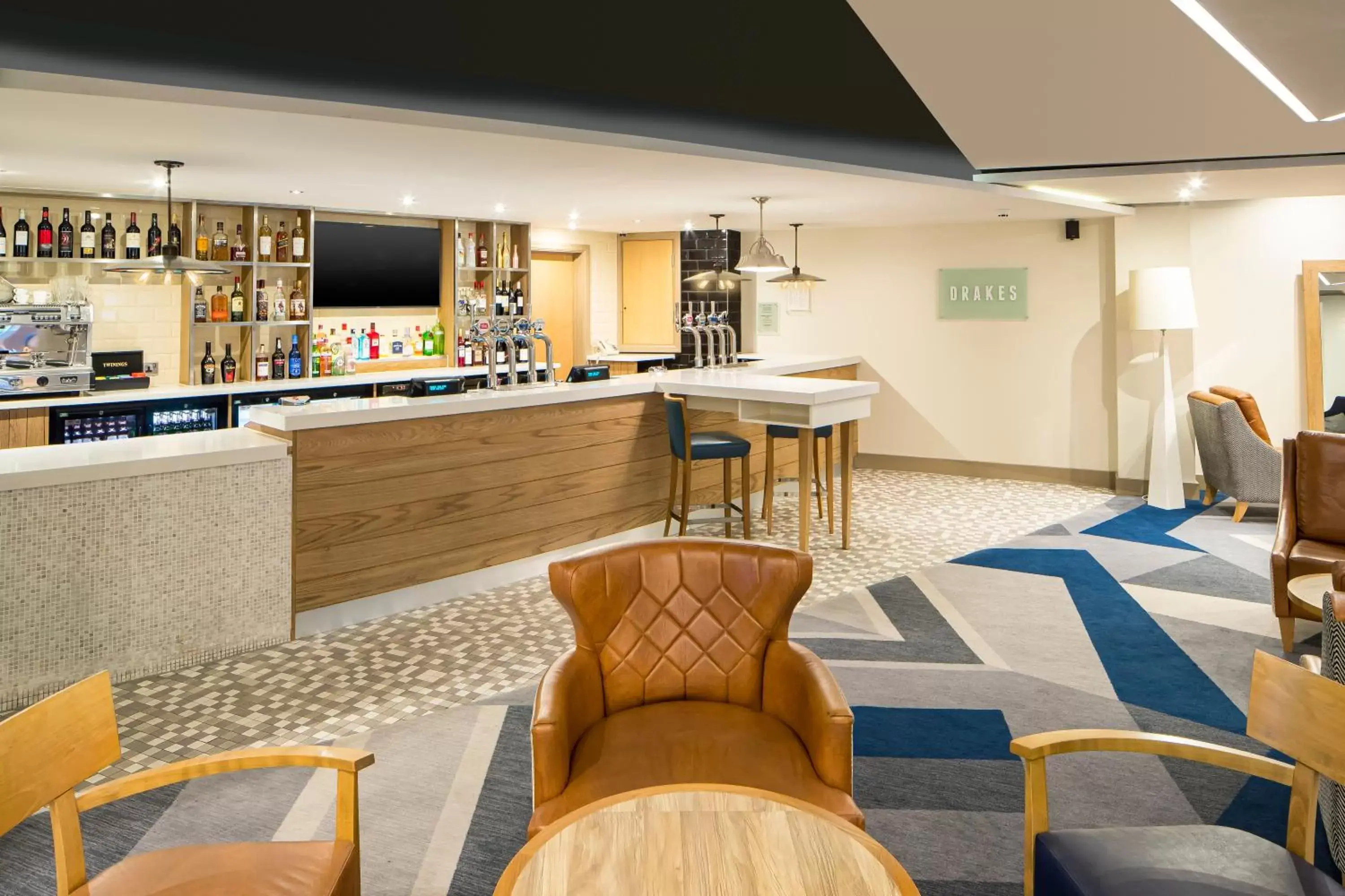 Lounge or bar, Lounge/Bar in Crowne Plaza Plymouth, an IHG Hotel