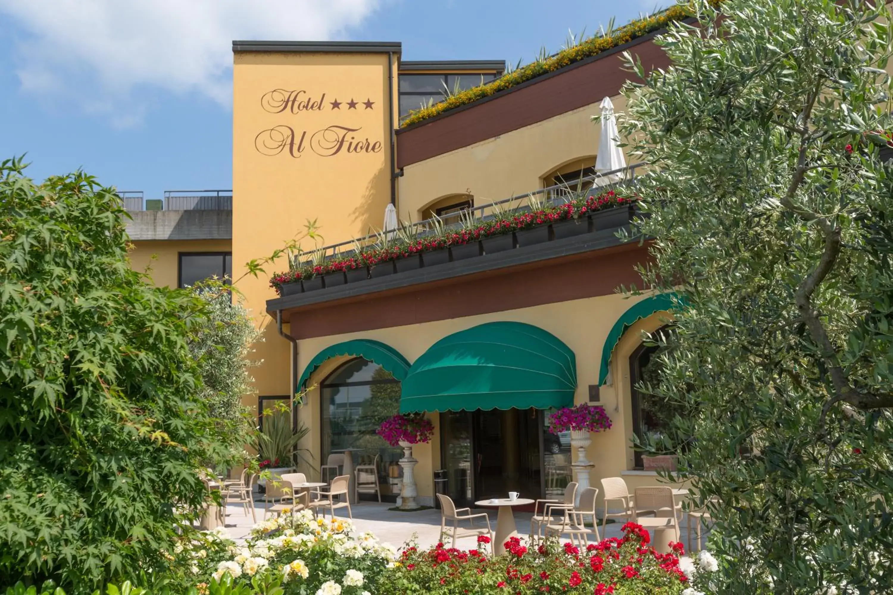 Property Building in Hotel Ristorante Al Fiore