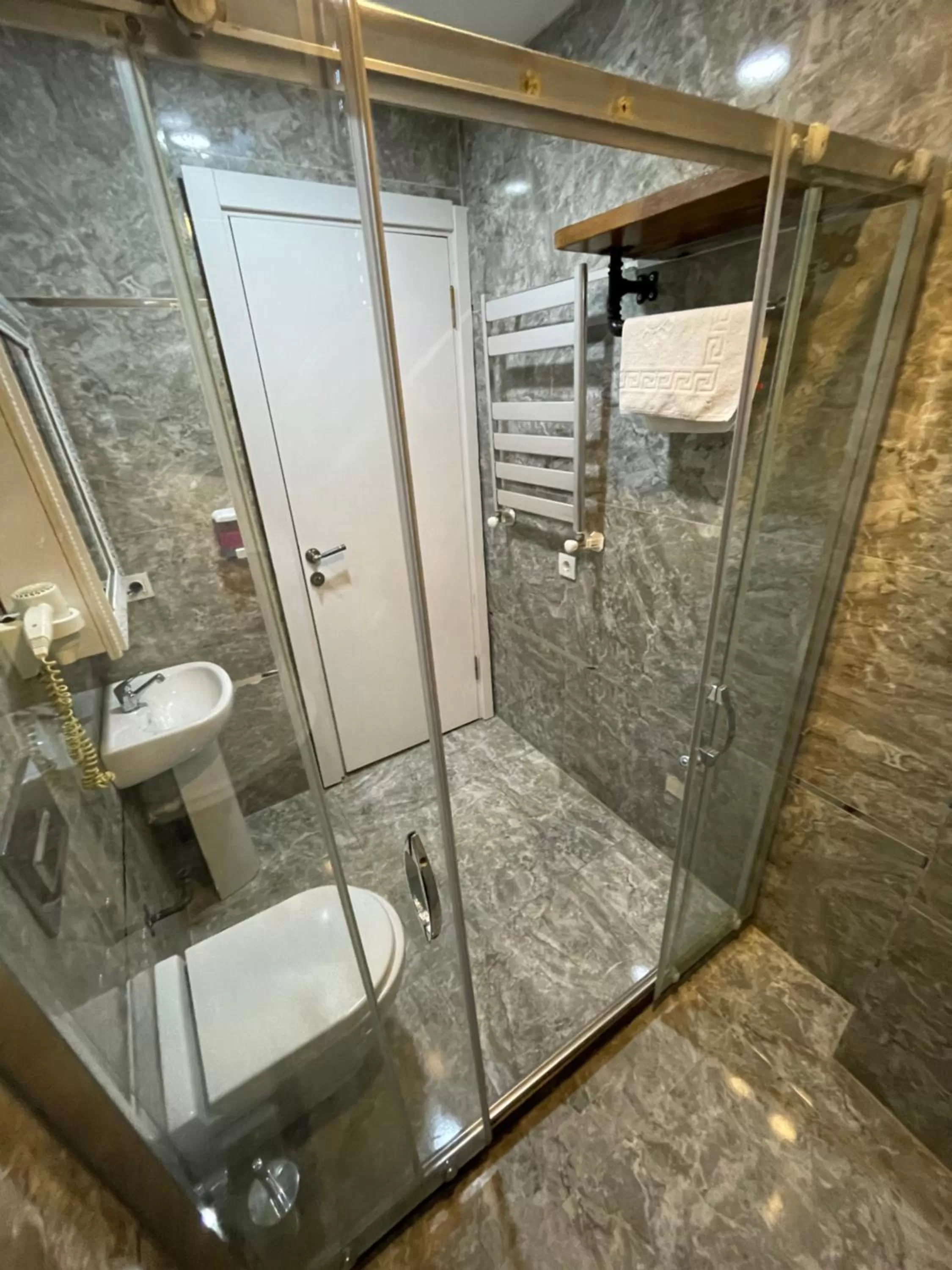 Shower in Arat Apartments