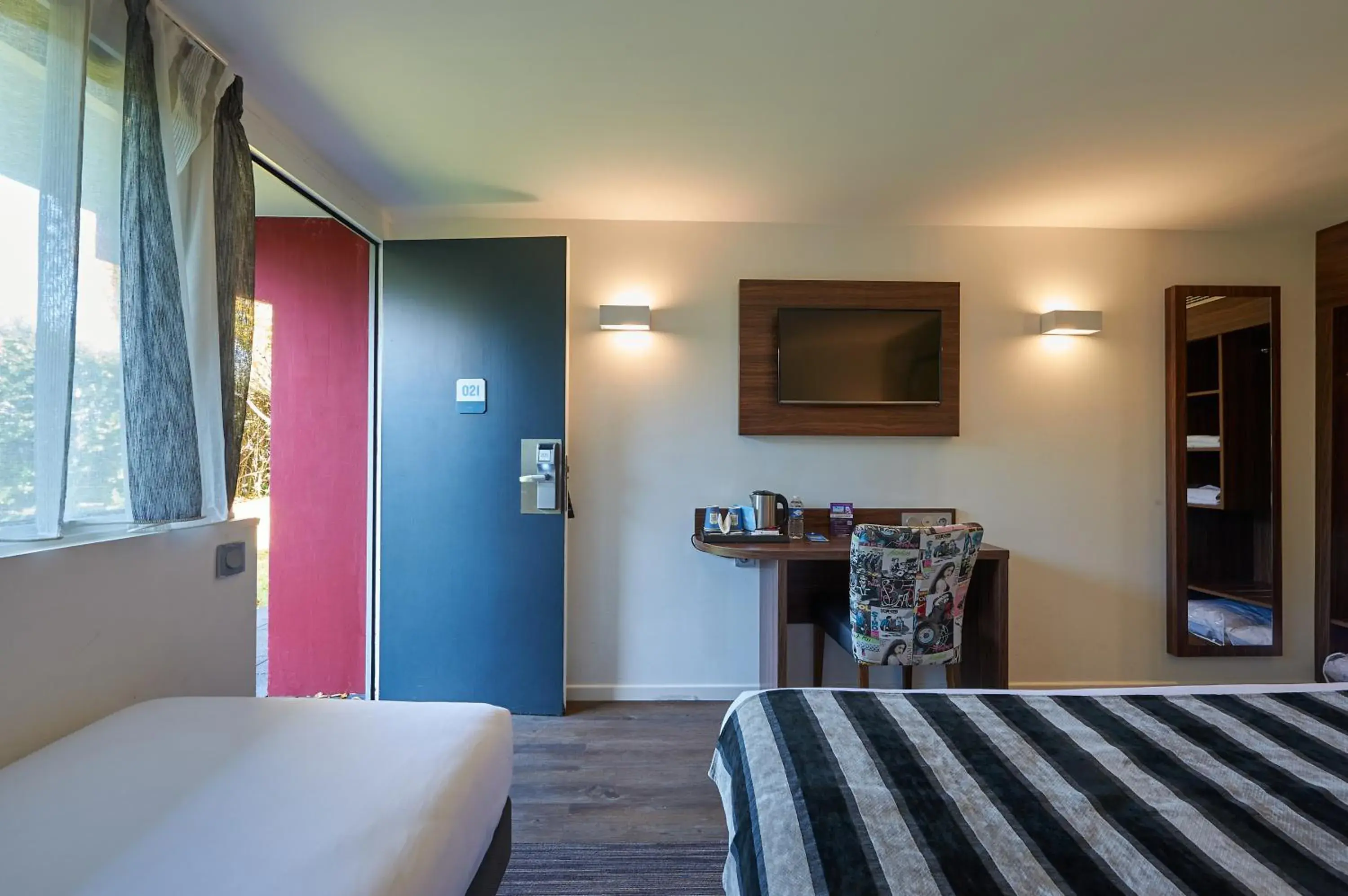 Bedroom, Bed in Kyriad Bordeaux - Merignac Aéroport
