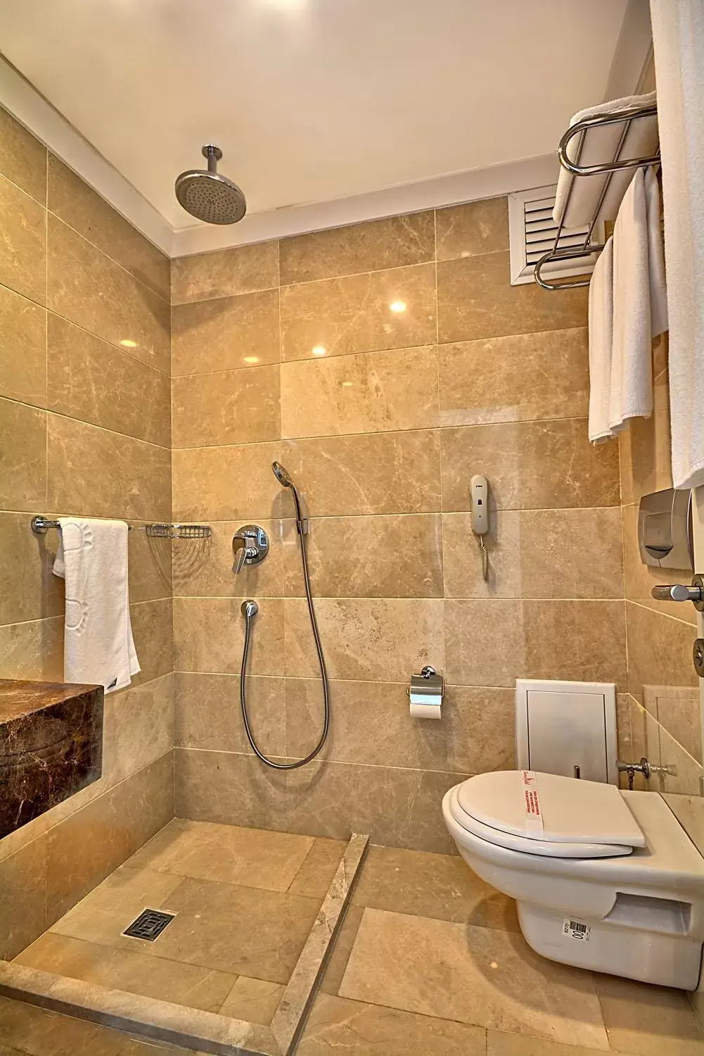 Bathroom in Samir Deluxe Hotel