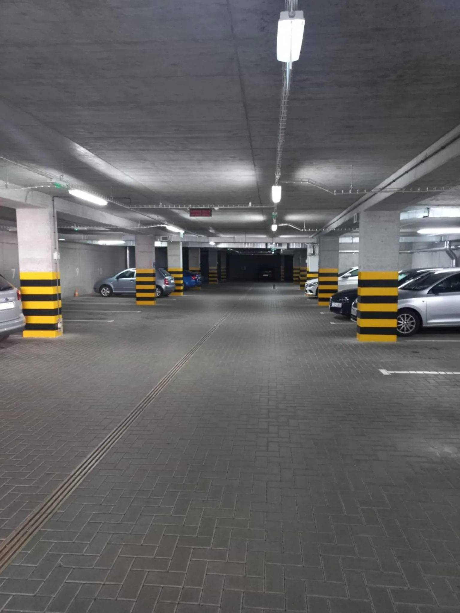 Parking in Lubhotel