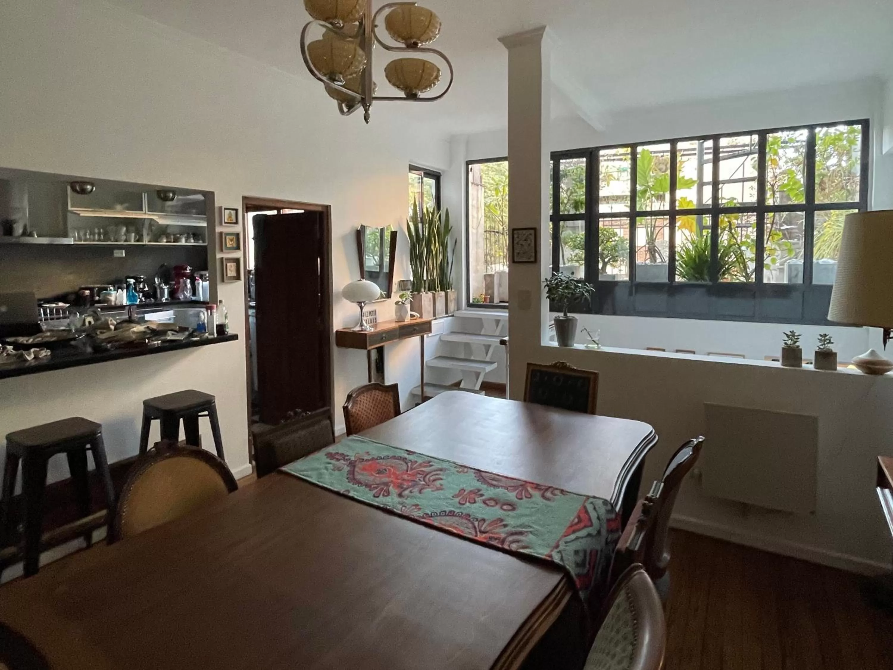 Dining area in Le Petit Palais