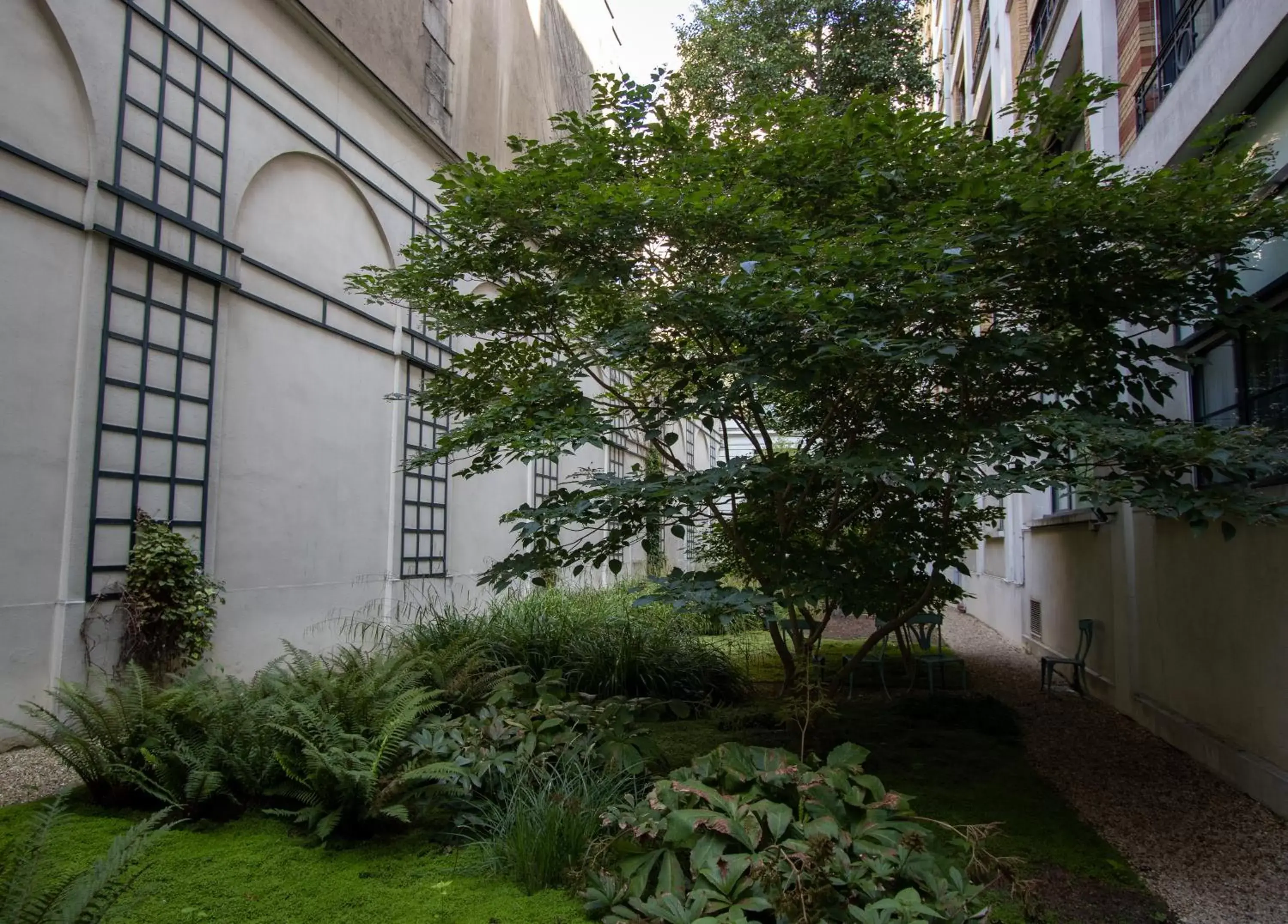 Garden, Property Building in Citadines Saint-Germain-des-Prés Paris