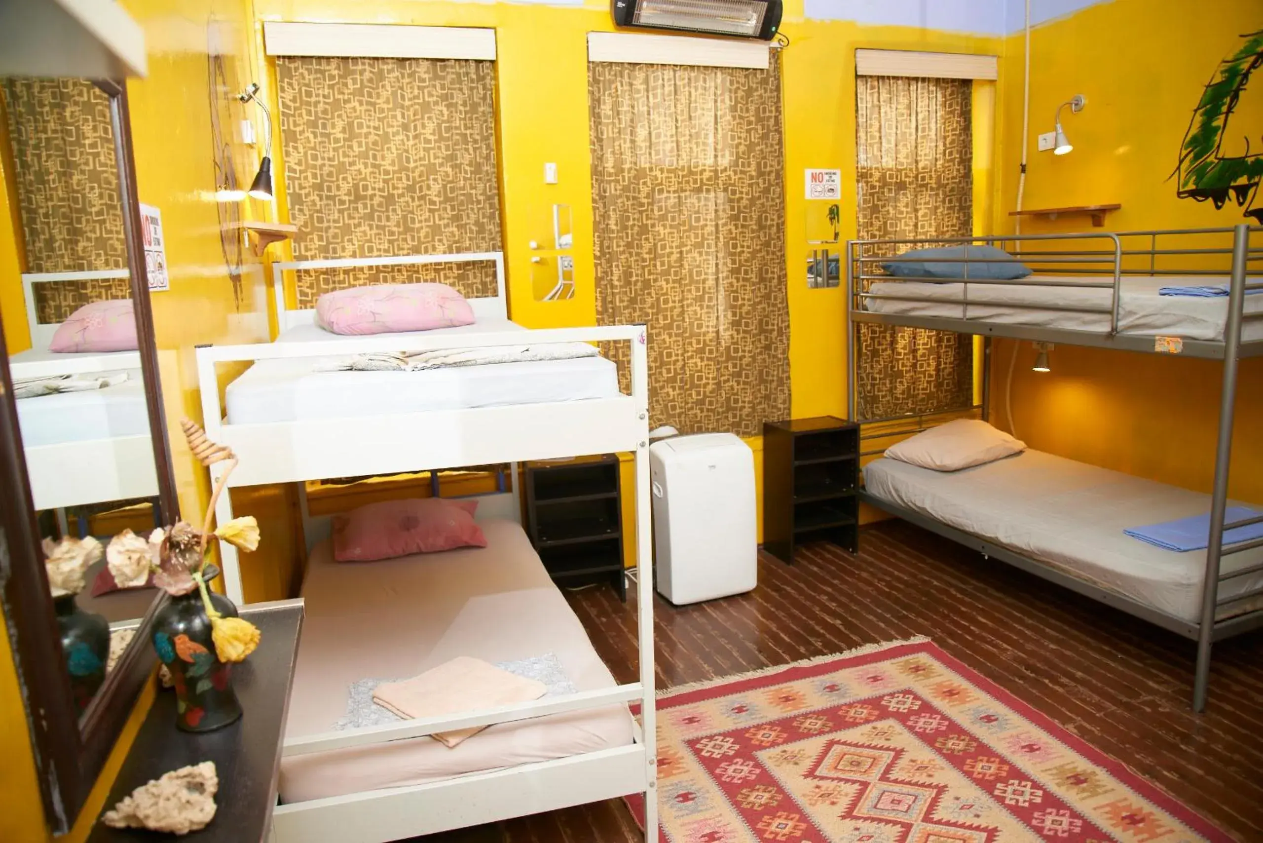Bunk Bed in Chillout Lya Hostel & Bar