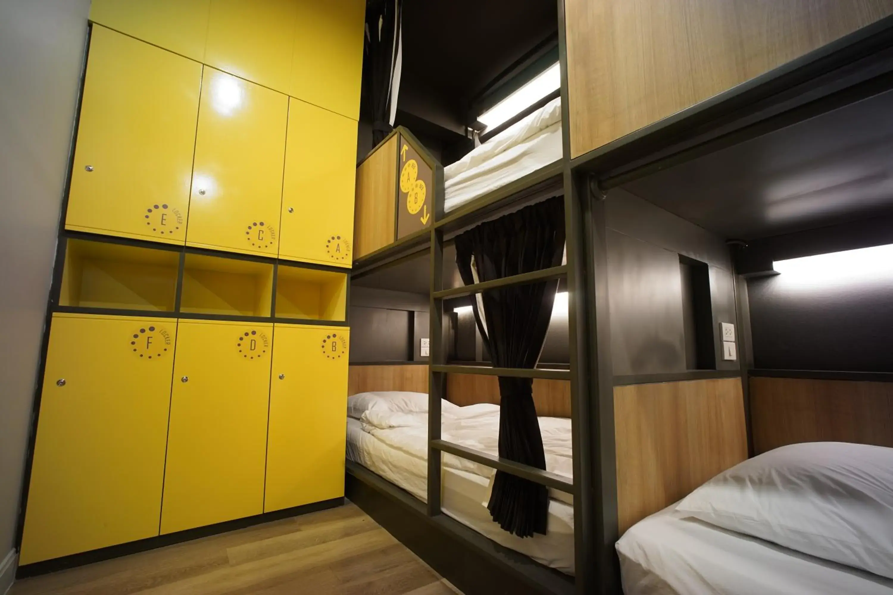 Photo of the whole room, Bunk Bed in BRB Hostel Bangkok Silom