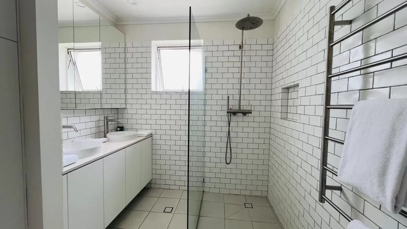 Bathroom in Goldsborough Place Apartments