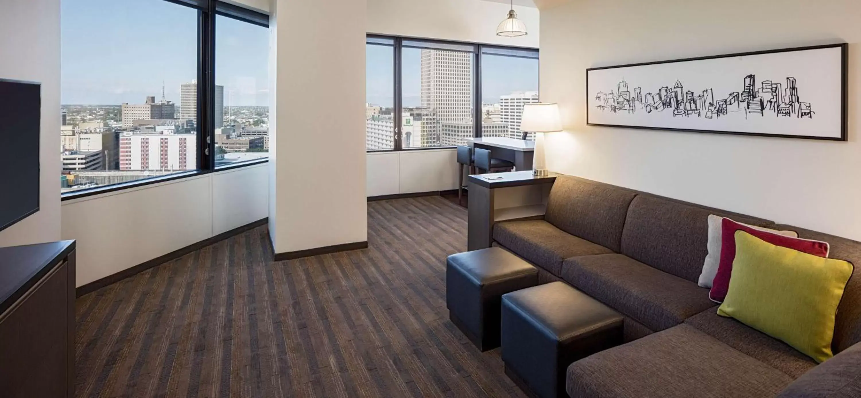 Photo of the whole room, Seating Area in Hyatt House New Orleans Downtown