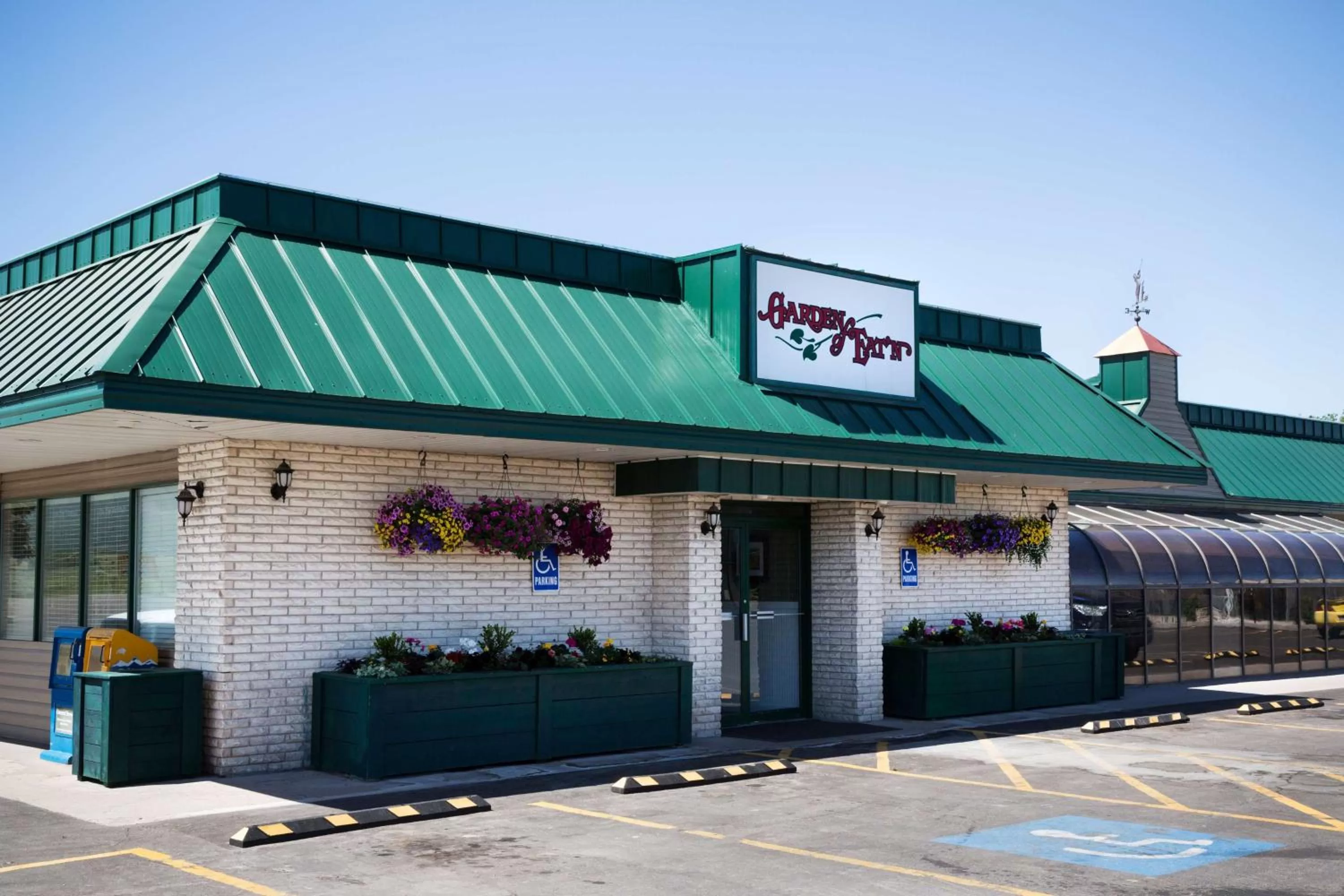 Restaurant/places to eat in Best Western Paradise Inn & Resort