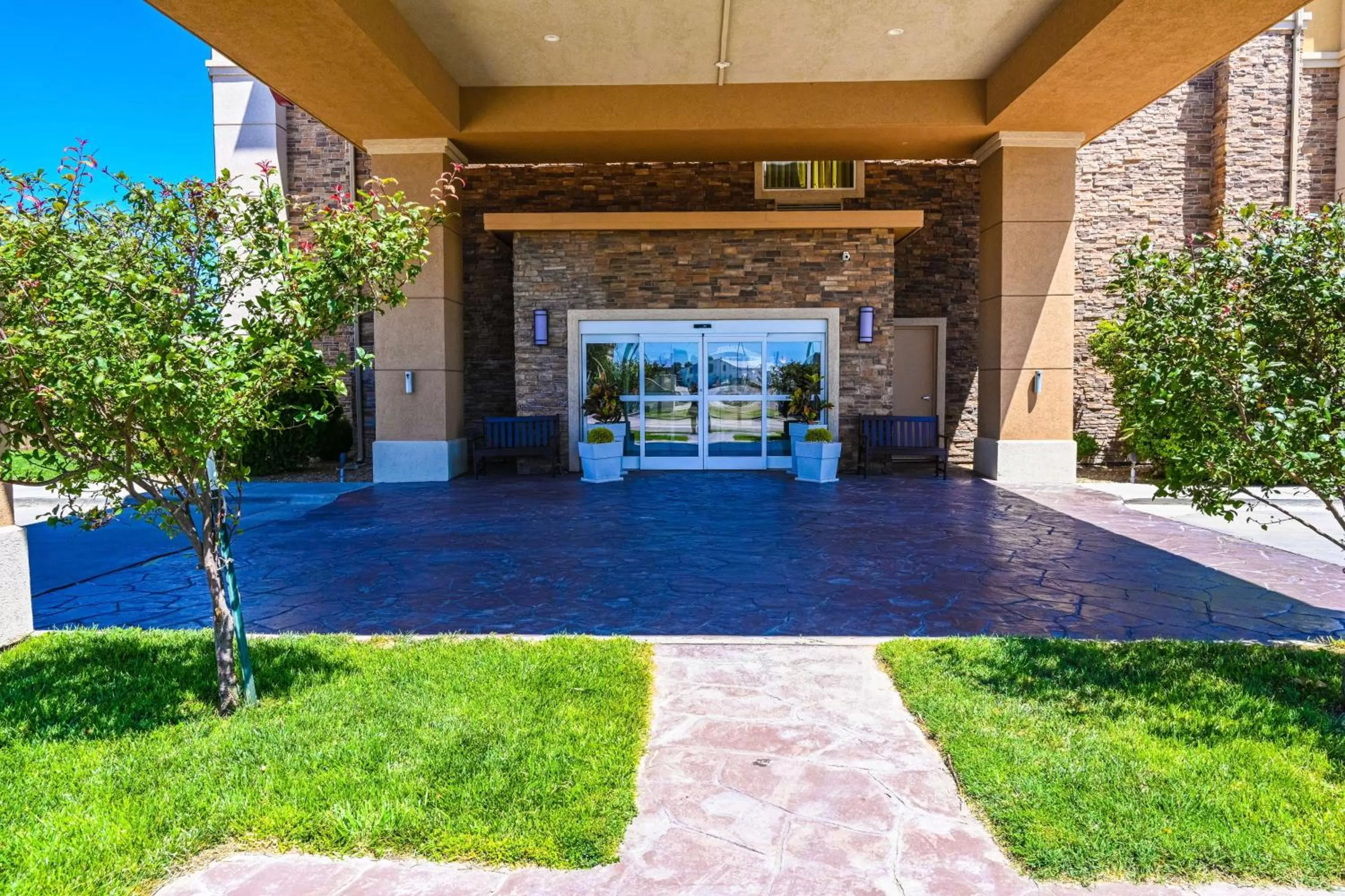 Property building in Best Western Plus Guymon Hotel & Suites