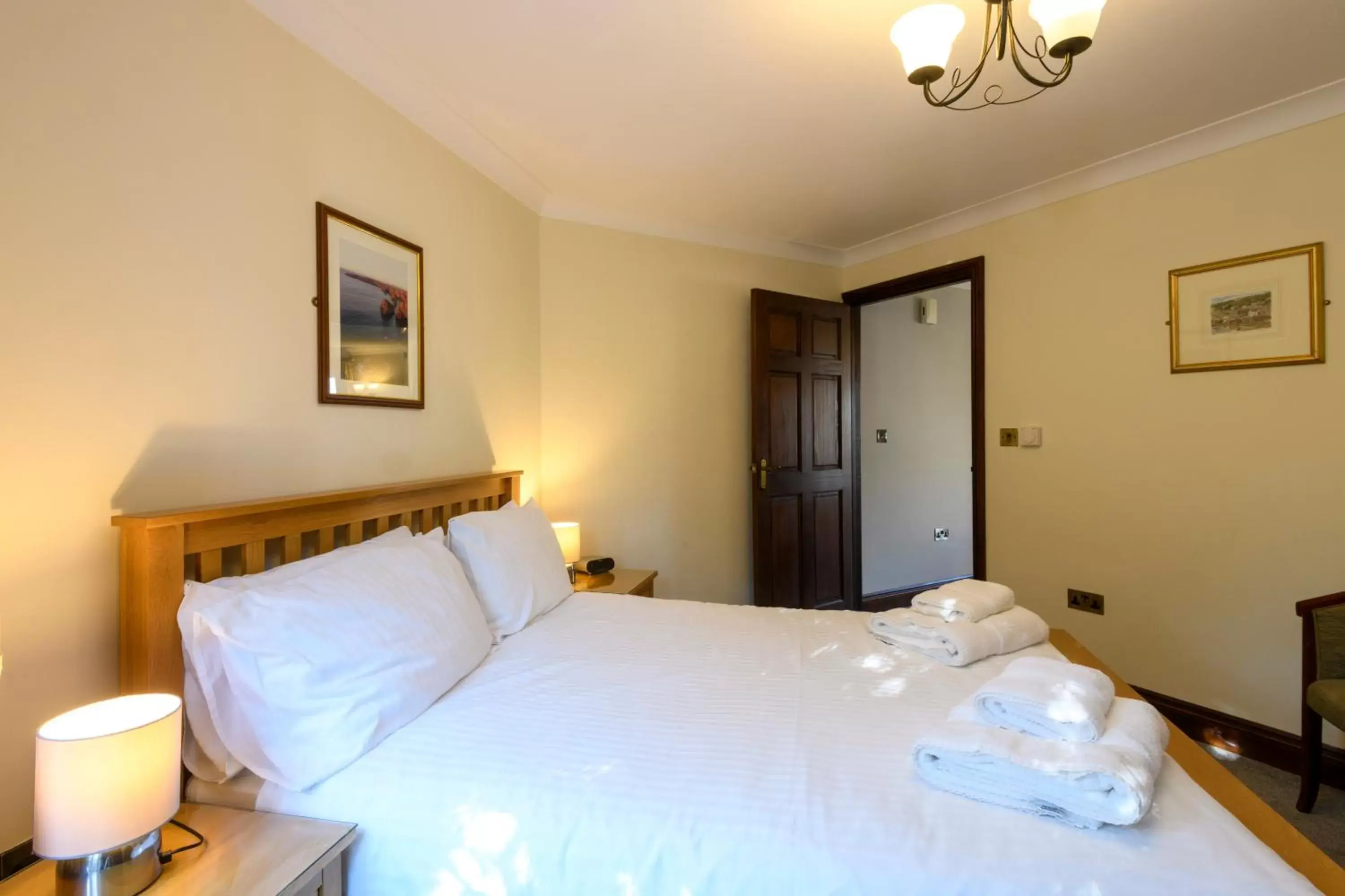 Bed in Porth Veor Manor Villas & Apartments